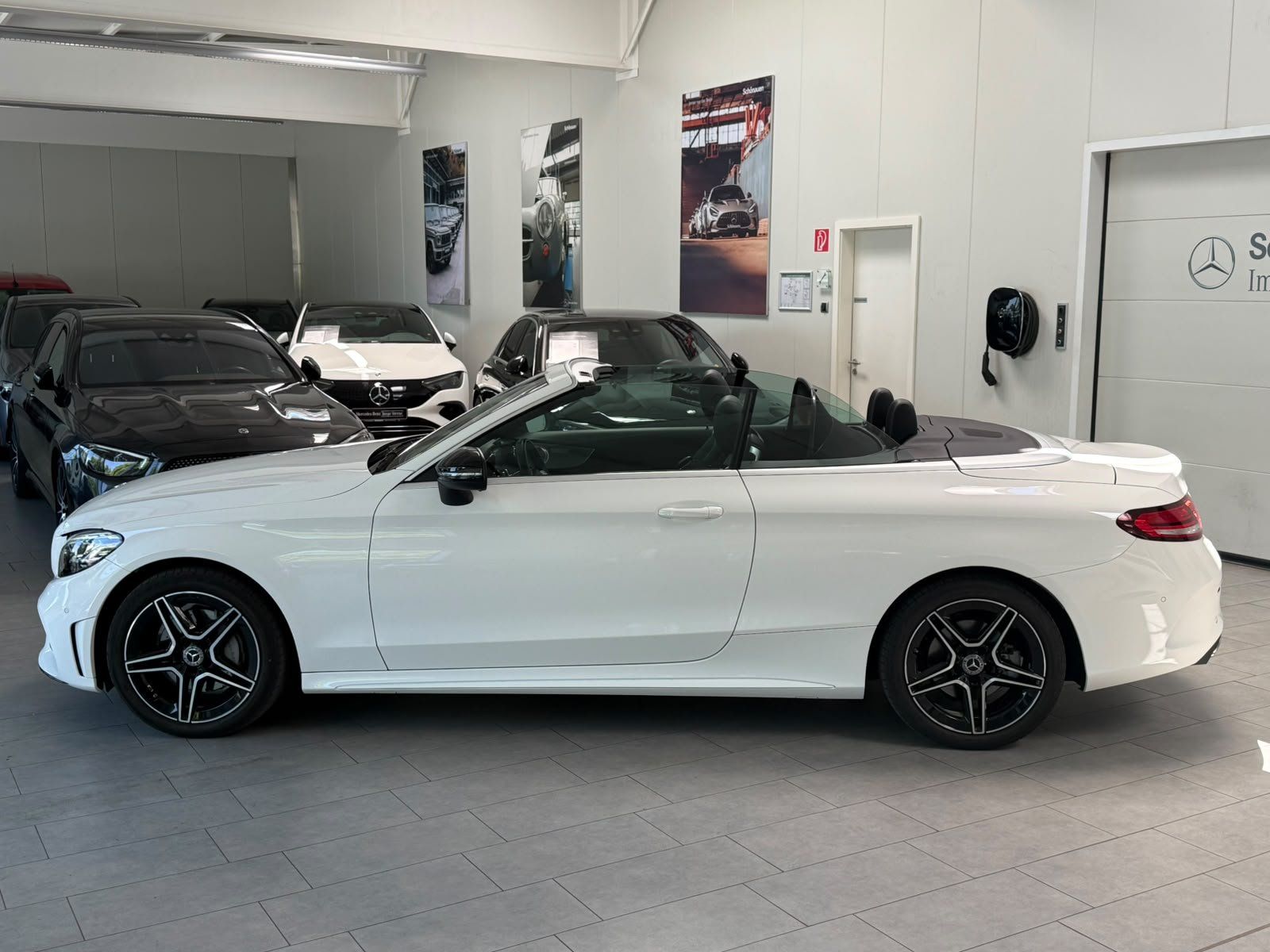 Fahrzeugabbildung Mercedes-Benz C 200 Cabriolet AMG NIGHT+KEYLESS+BURM+LED+TEMPO