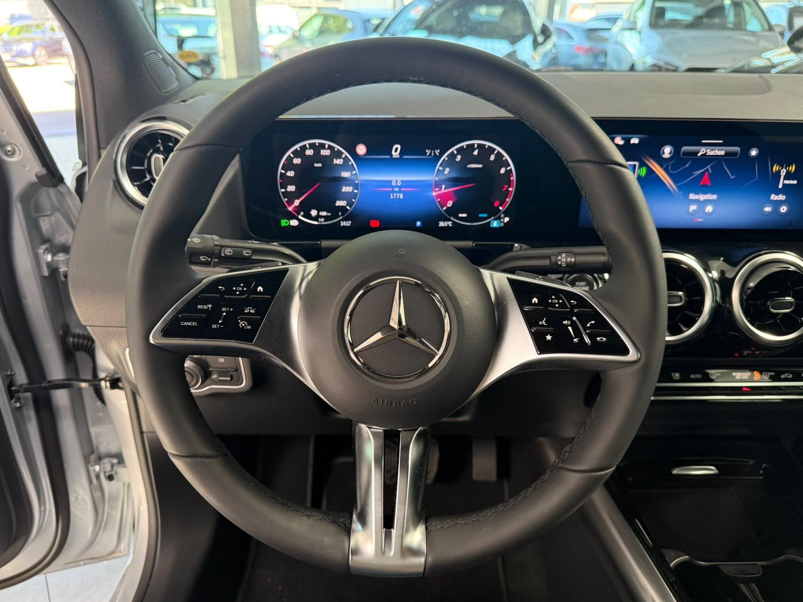 Fahrzeugabbildung Mercedes-Benz B 180 PROGRESSIVE ADV. KAMERA+EASYPACK+LED+DAB