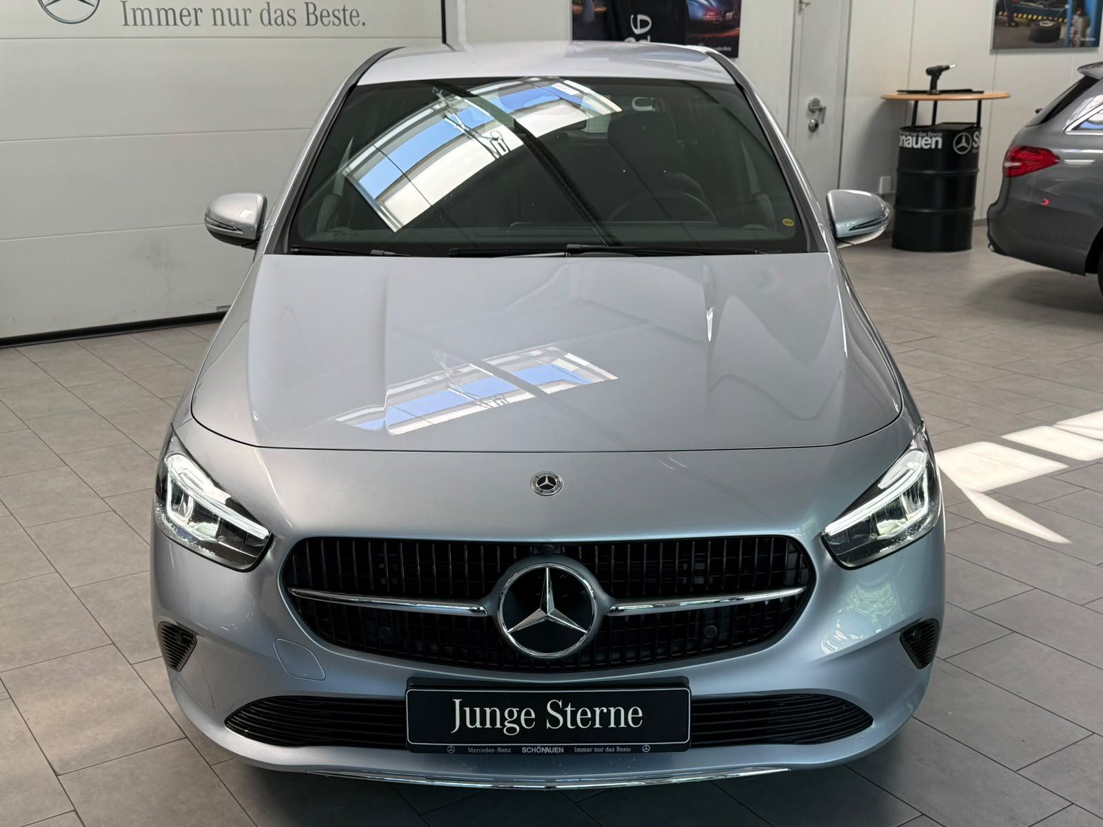 Fahrzeugabbildung Mercedes-Benz B 180 PROGRESSIVE ADV. KAMERA+EASYPACK+LED+DAB