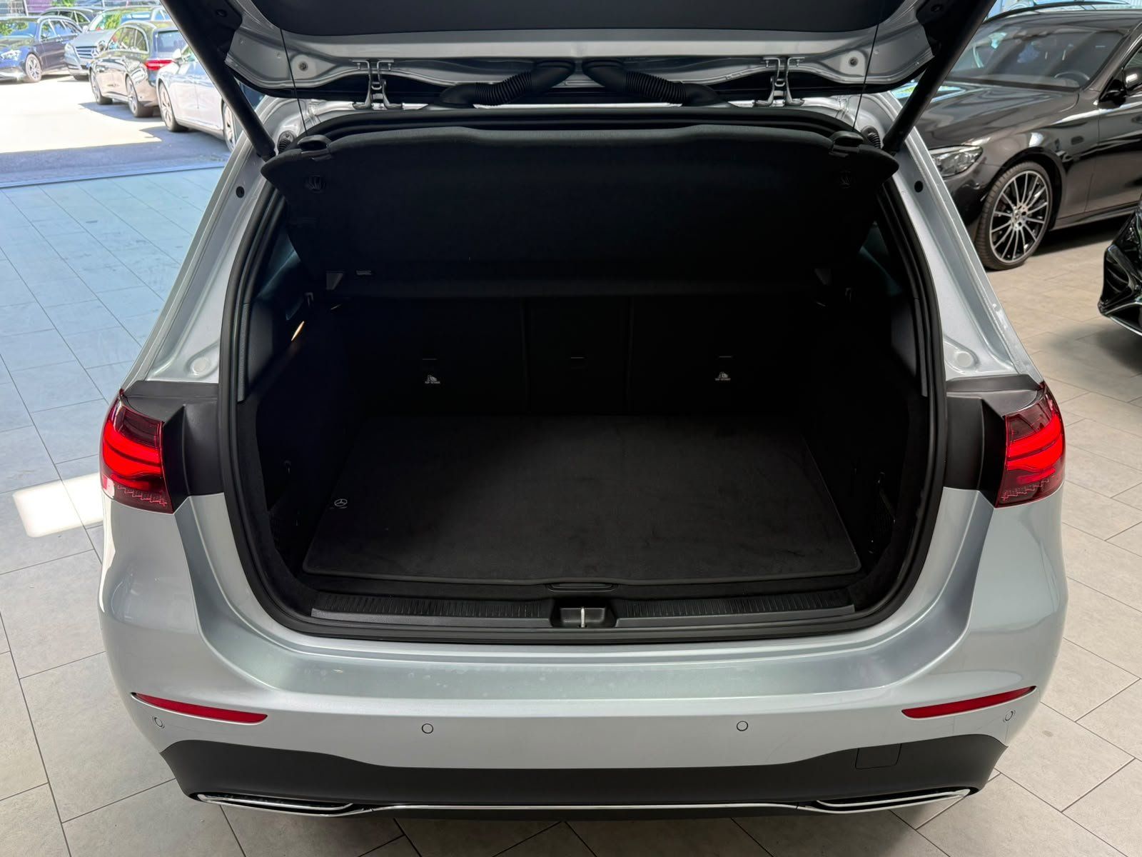 Fahrzeugabbildung Mercedes-Benz B 180 PROGRESSIVE ADV. KAMERA+EASYPACK+LED+DAB