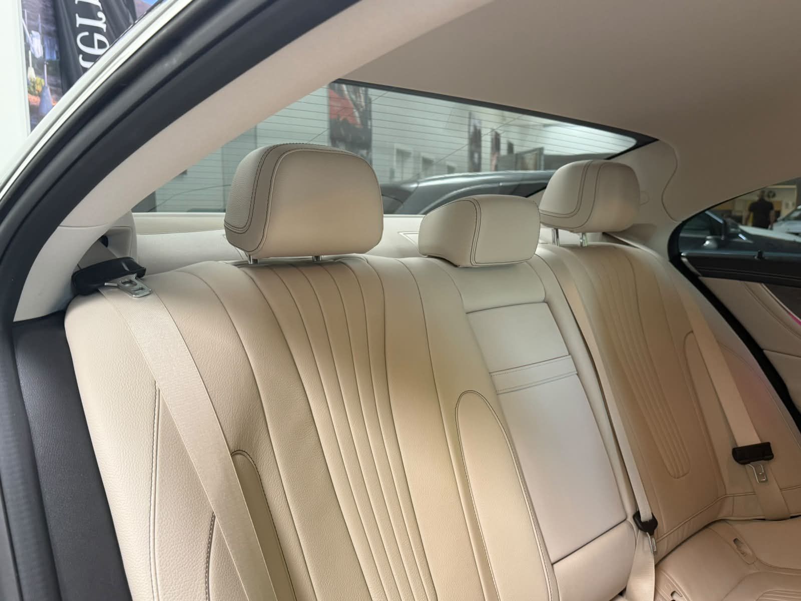 Fahrzeugabbildung Mercedes-Benz CLS 220 d AMG+MBEAM+BURM+DISTR+AHK+FAP+360°+DAB