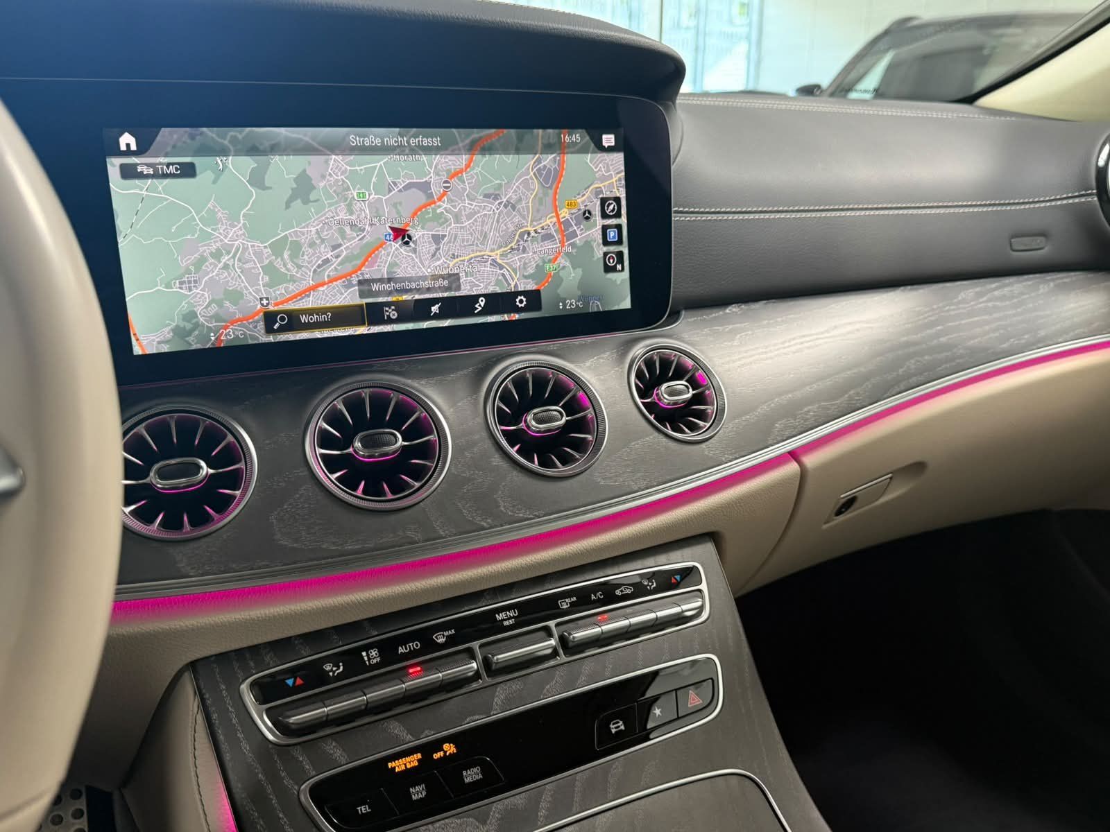 Fahrzeugabbildung Mercedes-Benz CLS 220 d AMG+MBEAM+BURM+DISTR+AHK+FAP+360°+DAB
