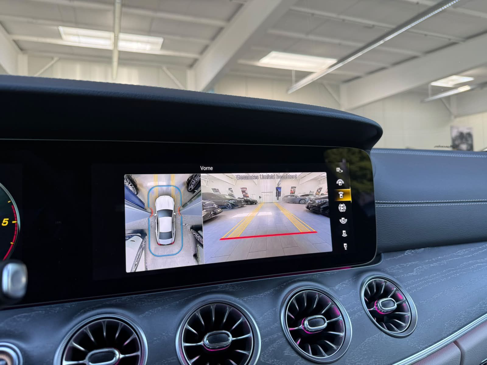 Fahrzeugabbildung Mercedes-Benz CLS 220 d AMG+MBEAM+BURM+DISTR+AHK+FAP+360°+DAB