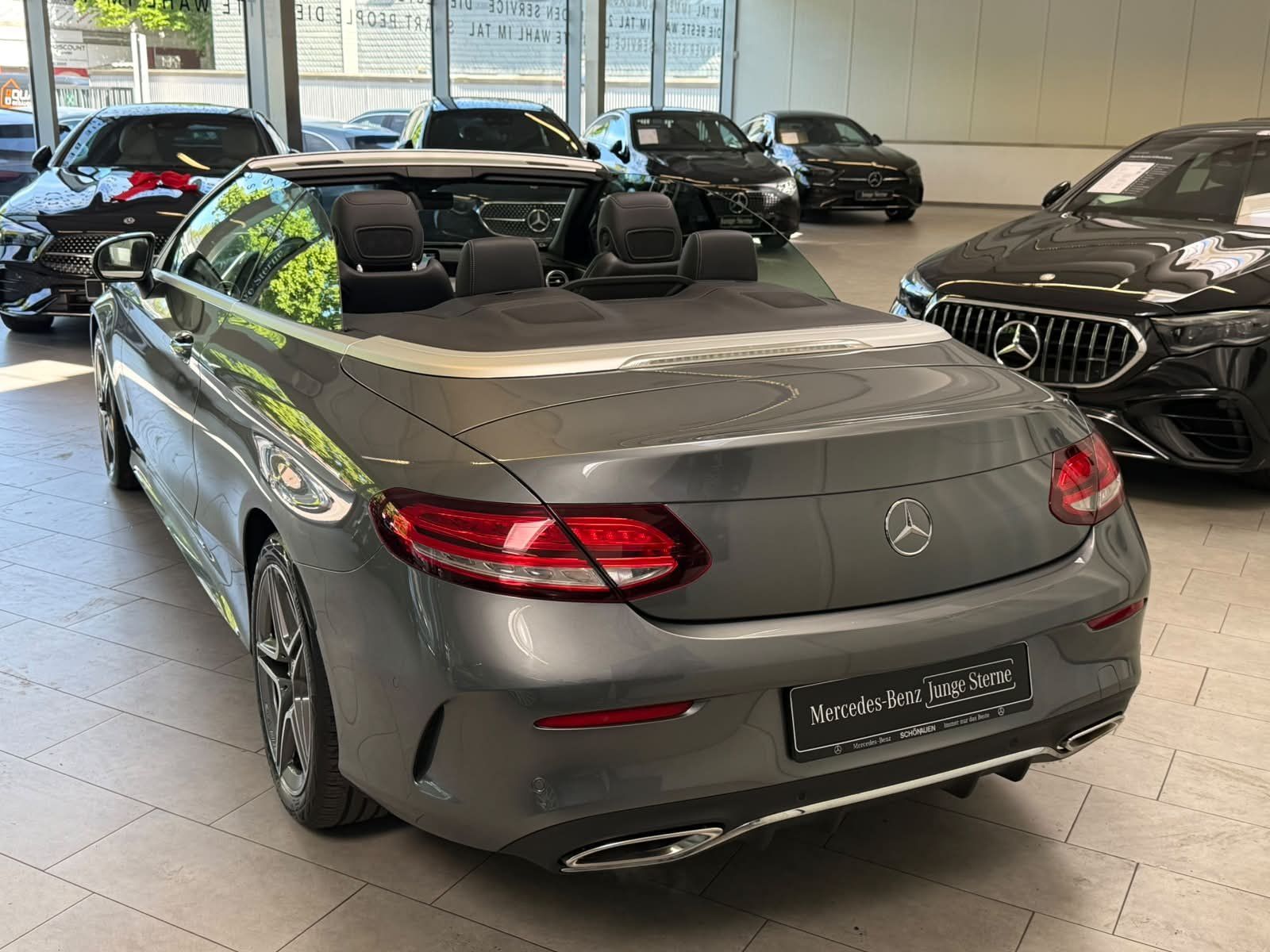 Fahrzeugabbildung Mercedes-Benz C 180 Cabrio AMG+MBEAM+KEYLESS+KAMERA+AMBI+TEMP