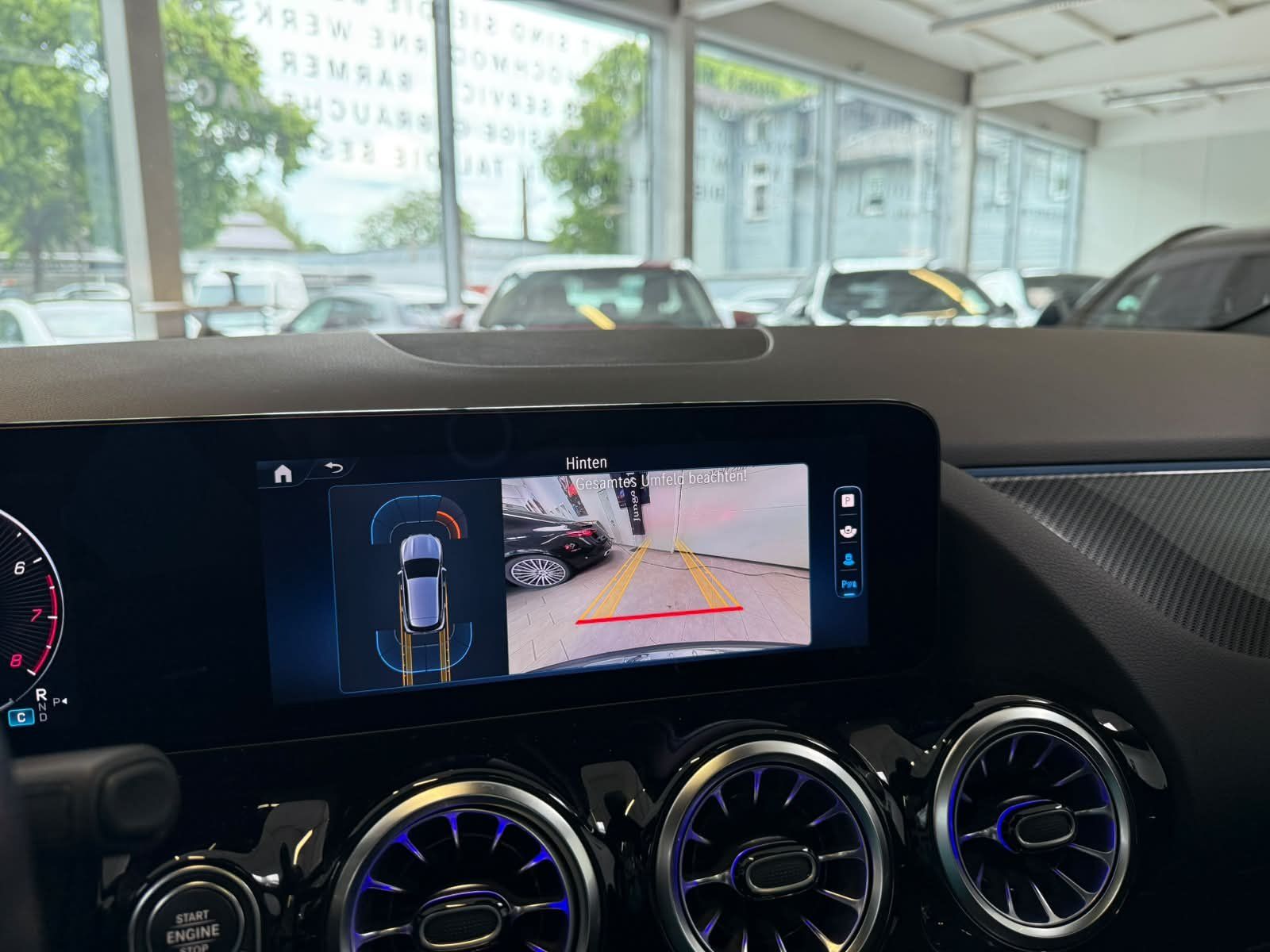 Fahrzeugabbildung Mercedes-Benz GLA 200 AMG+PANO+KAMERA+19"+KEYLESSGO+DAB+LED