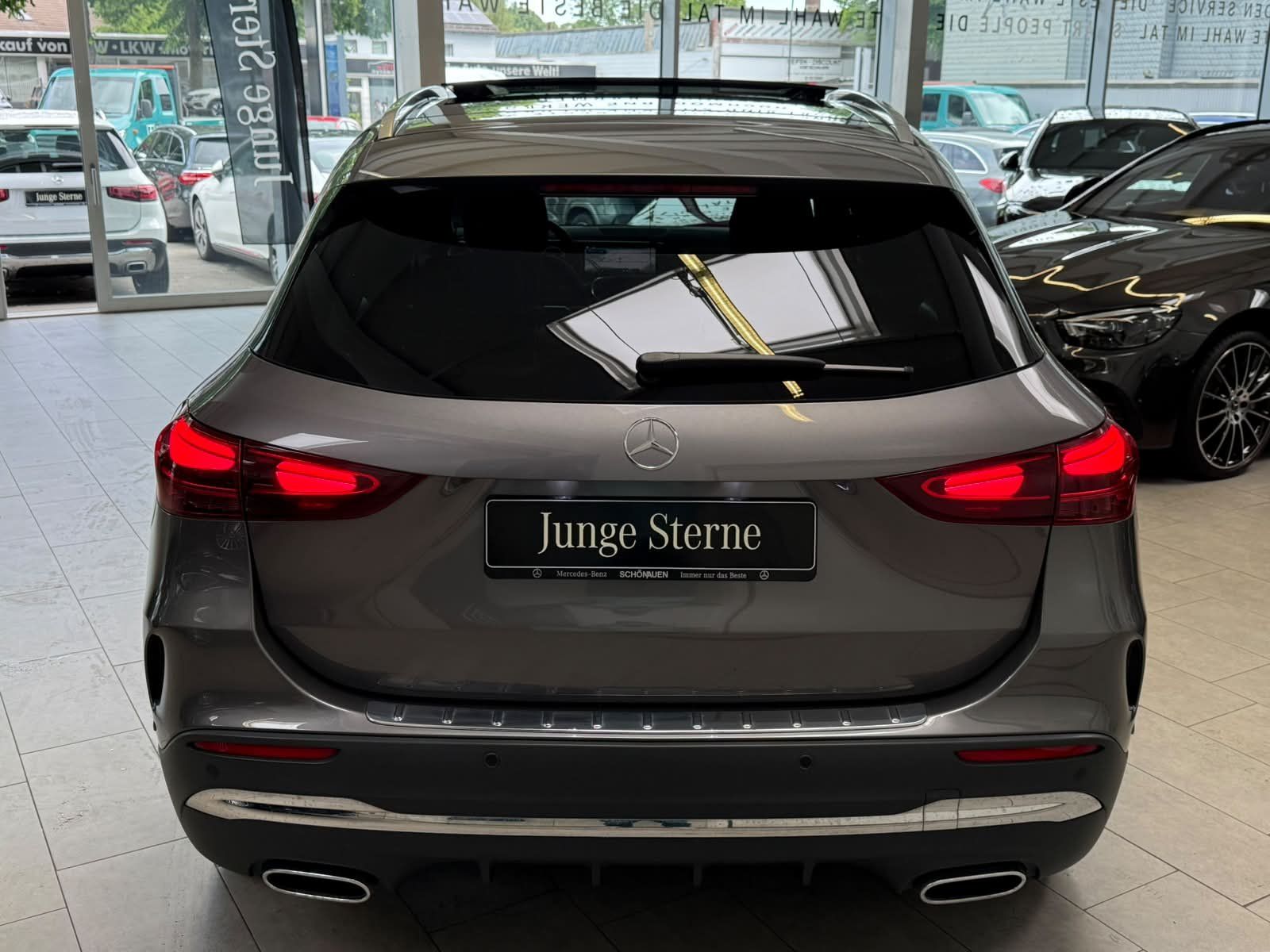 Fahrzeugabbildung Mercedes-Benz GLA 200 AMG+PANO+KAMERA+19"+KEYLESSGO+DAB+LED