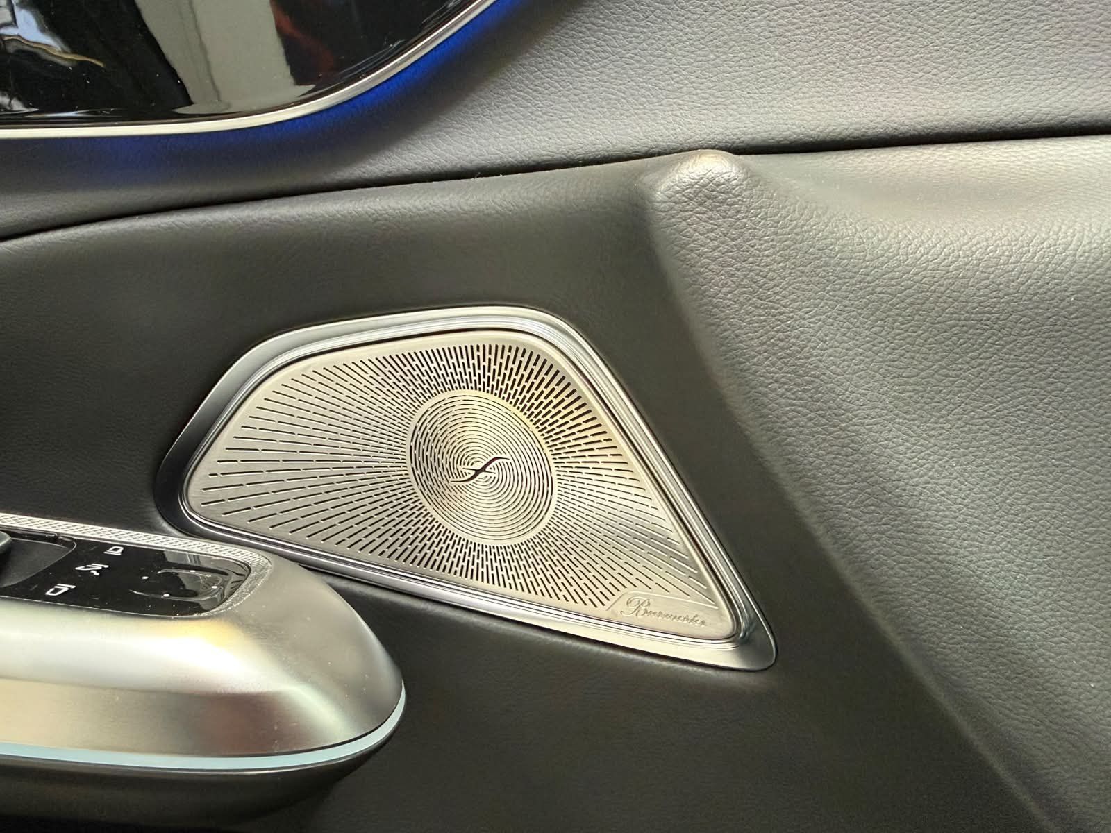 Fahrzeugabbildung Mercedes-Benz E 220 d AVANTGARDE ADV.+AHK+STDHZ+BURM4D+18"