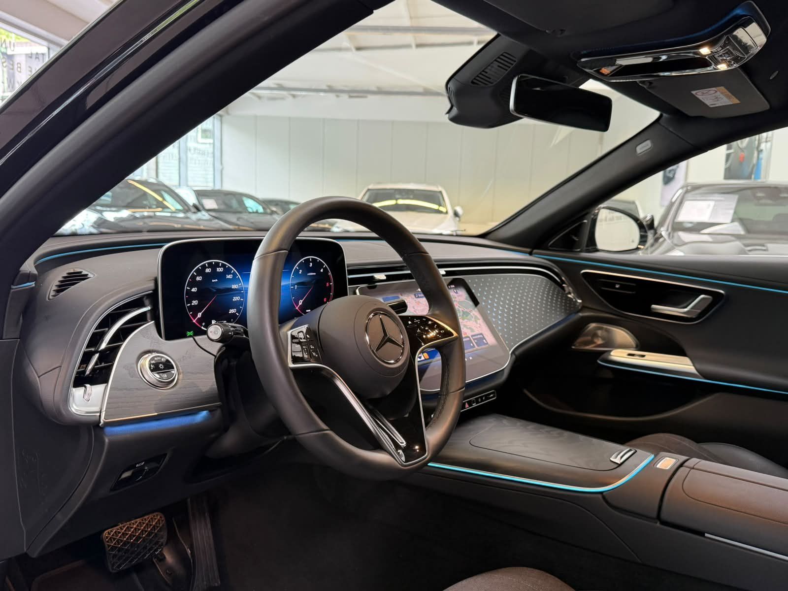 Fahrzeugabbildung Mercedes-Benz E 220 d AVANTGARDE ADV.+AHK+STDHZ+BURM4D+18"