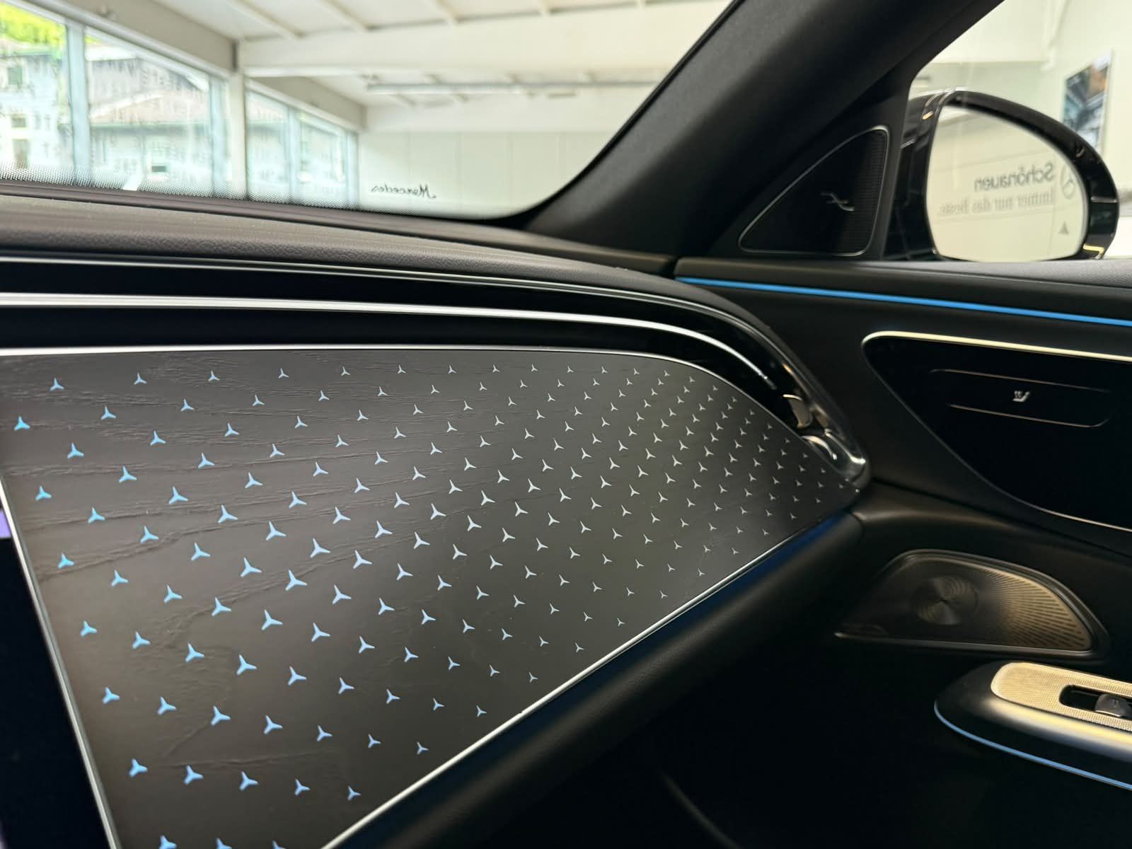 Fahrzeugabbildung Mercedes-Benz E 220 d AVANTGARDE ADV.+AHK+STDHZ+BURM4D+18"