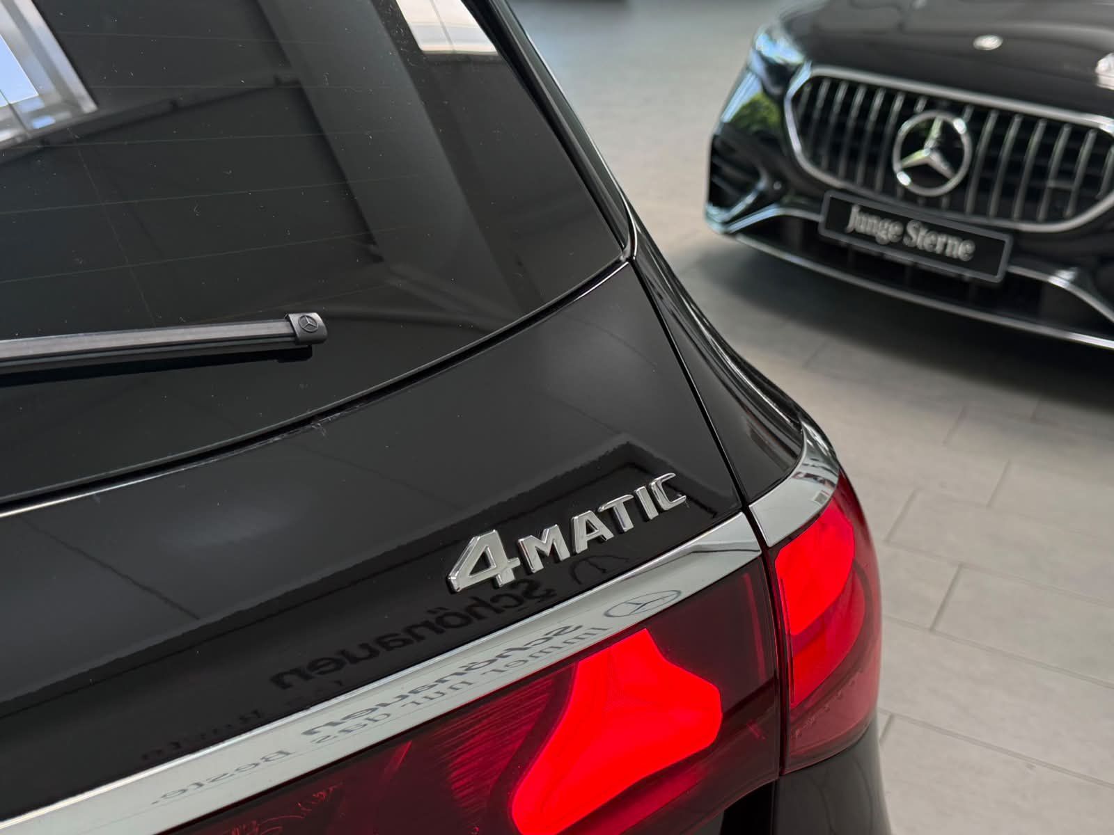 Fahrzeugabbildung Mercedes-Benz E 300 de 4M T AMG PREM.PLUS+AIRMATIC+AHK+SUPERSC