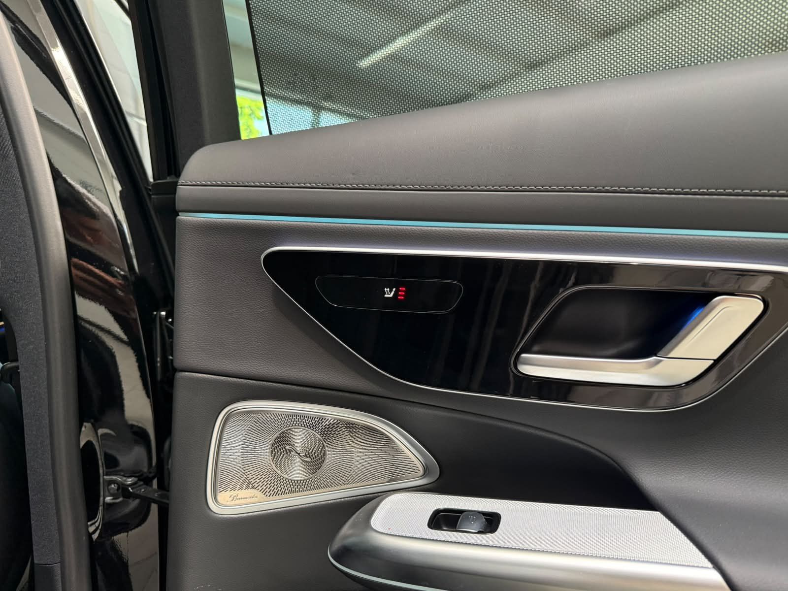 Fahrzeugabbildung Mercedes-Benz E 300 de 4M T AMG PREM.PLUS+AIRMATIC+AHK+SUPERSC
