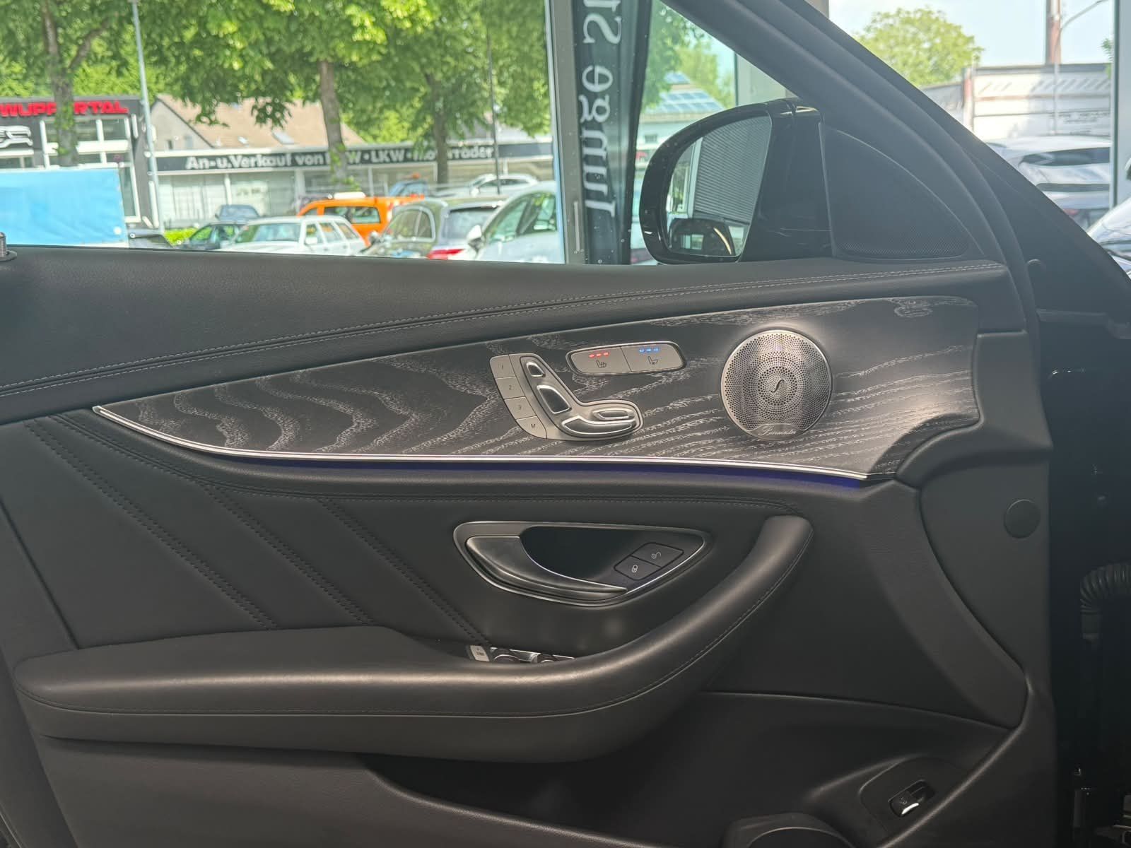 Fahrzeugabbildung Mercedes-Benz AMG E 53 T 4M+ DRIVERS+PERF.ABGAS+DISTR+HUD+BURM