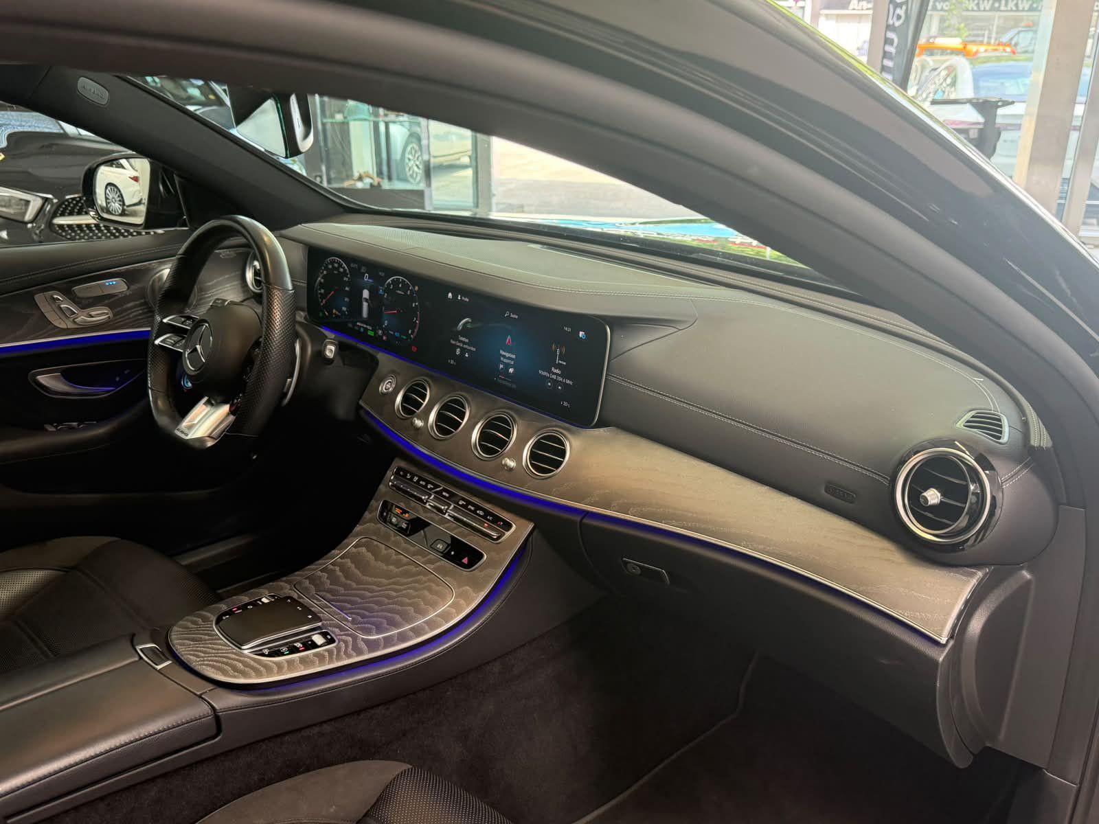 Fahrzeugabbildung Mercedes-Benz AMG E 53 T 4M+ DRIVERS+PERF.ABGAS+DISTR+HUD+BURM