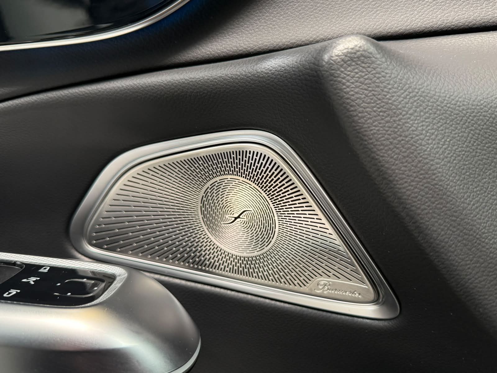 Fahrzeugabbildung Mercedes-Benz E 300 de T AVG.ADV.PLUS+PANORAMA+BURM4D+AHK+360°