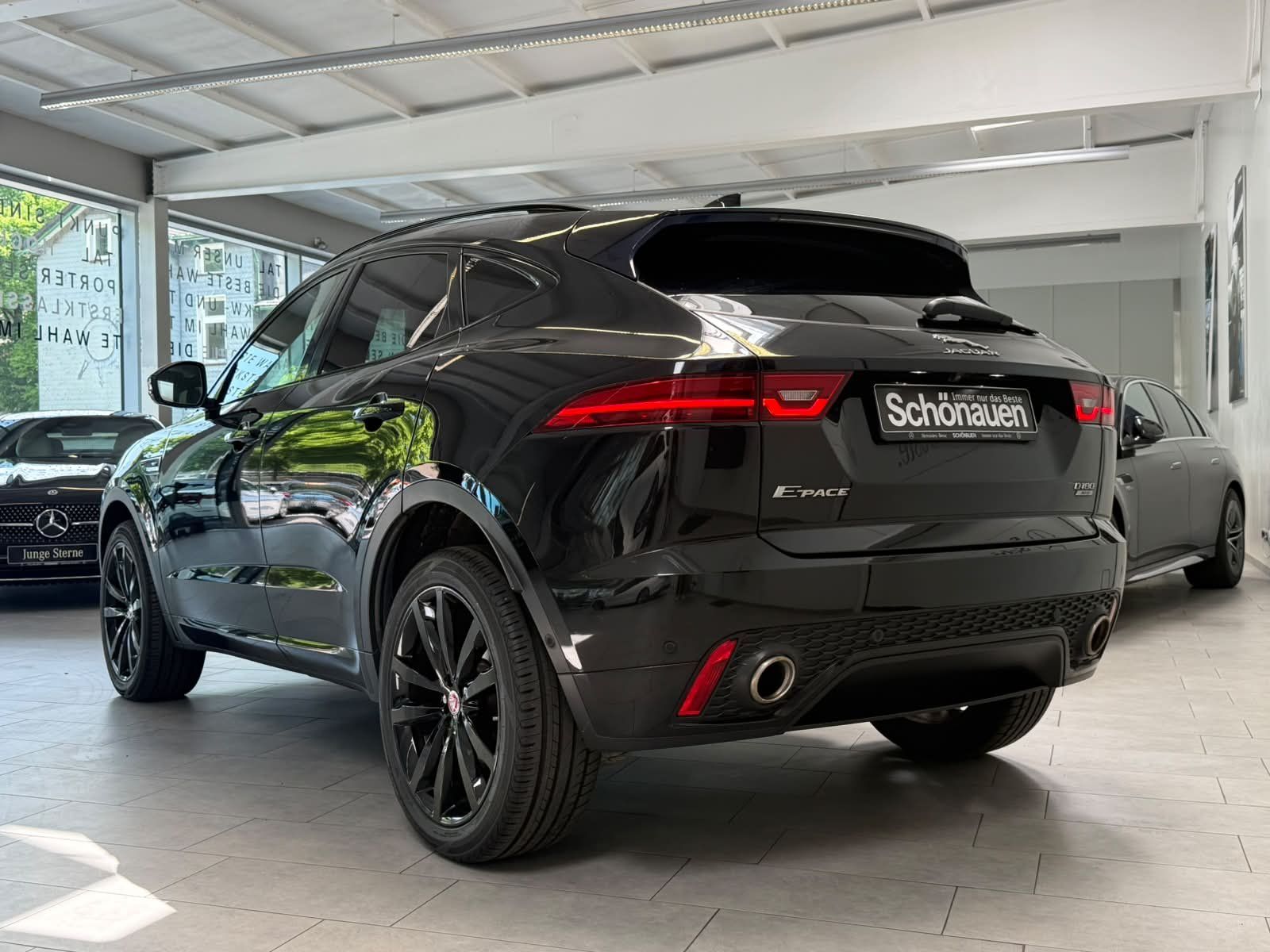 Fahrzeugabbildung Jaguar E-PACE R-Dynamic SE D180 AWD - VK nur an GEWERBE