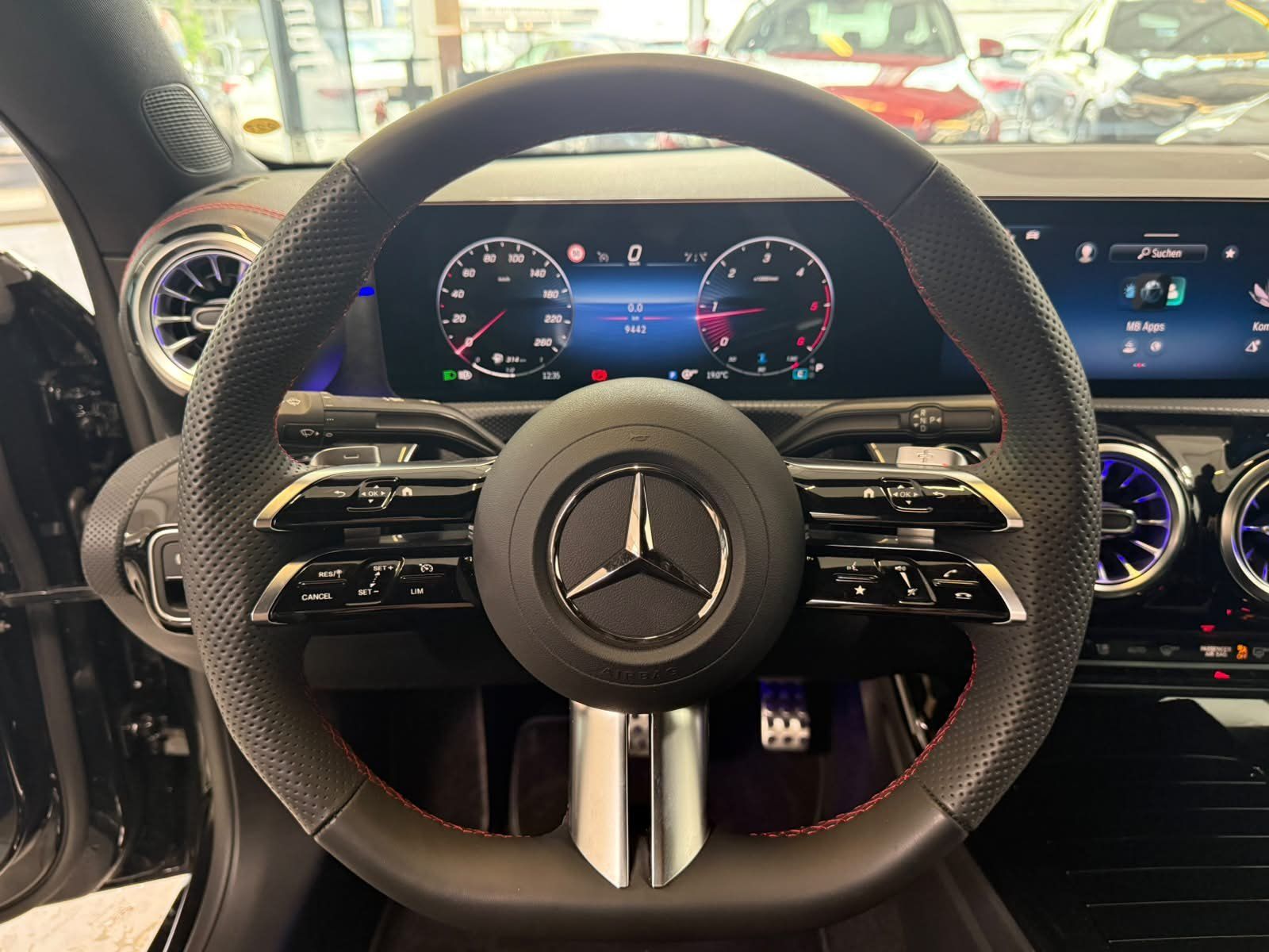 Fahrzeugabbildung Mercedes-Benz CLA 200 d Coupé AMG VERSTELLDÄMPF+TOTWINKEL+SIGN