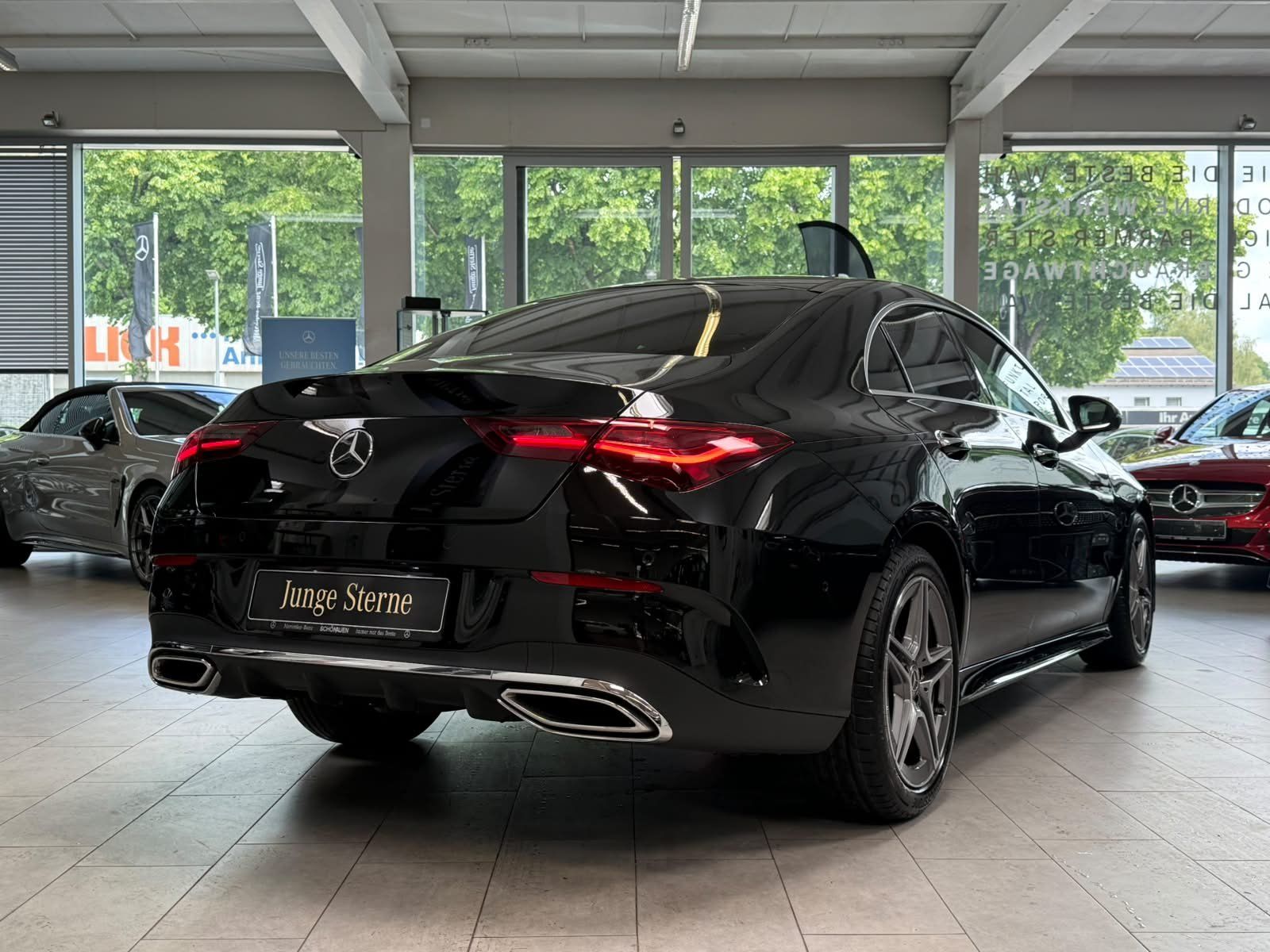 Fahrzeugabbildung Mercedes-Benz CLA 200 d Coupé AMG VERSTELLDÄMPF+TOTWINKEL+SIGN