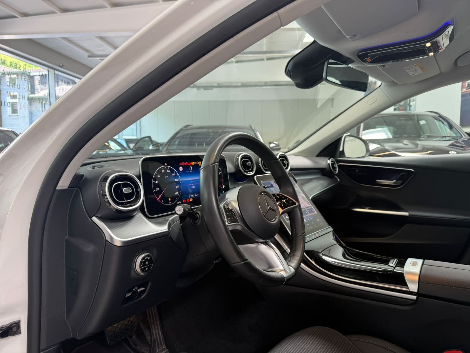 Fahrzeugabbildung Mercedes-Benz C 200 AVANTGARDE ADV.+TOTWINKEL+WINTER+CARPLAY