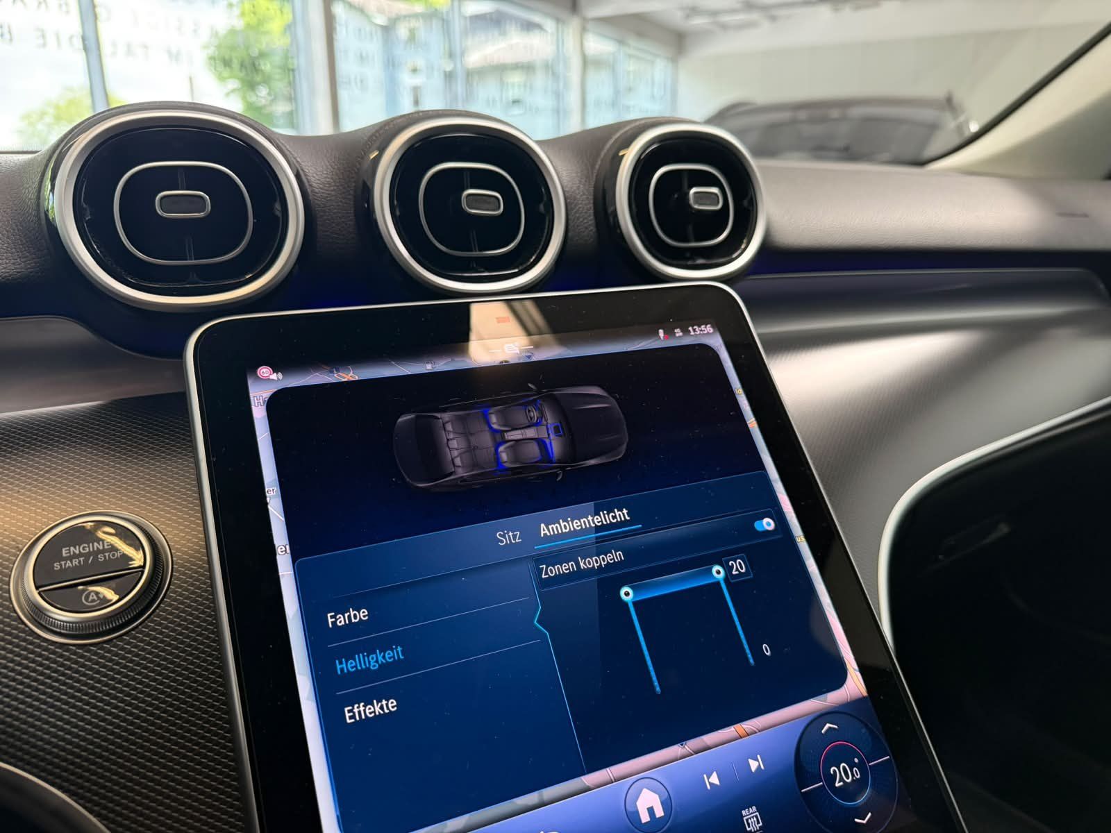 Fahrzeugabbildung Mercedes-Benz C 200 AVANTGARDE ADV.+TOTWINKEL+WINTER+CARPLAY