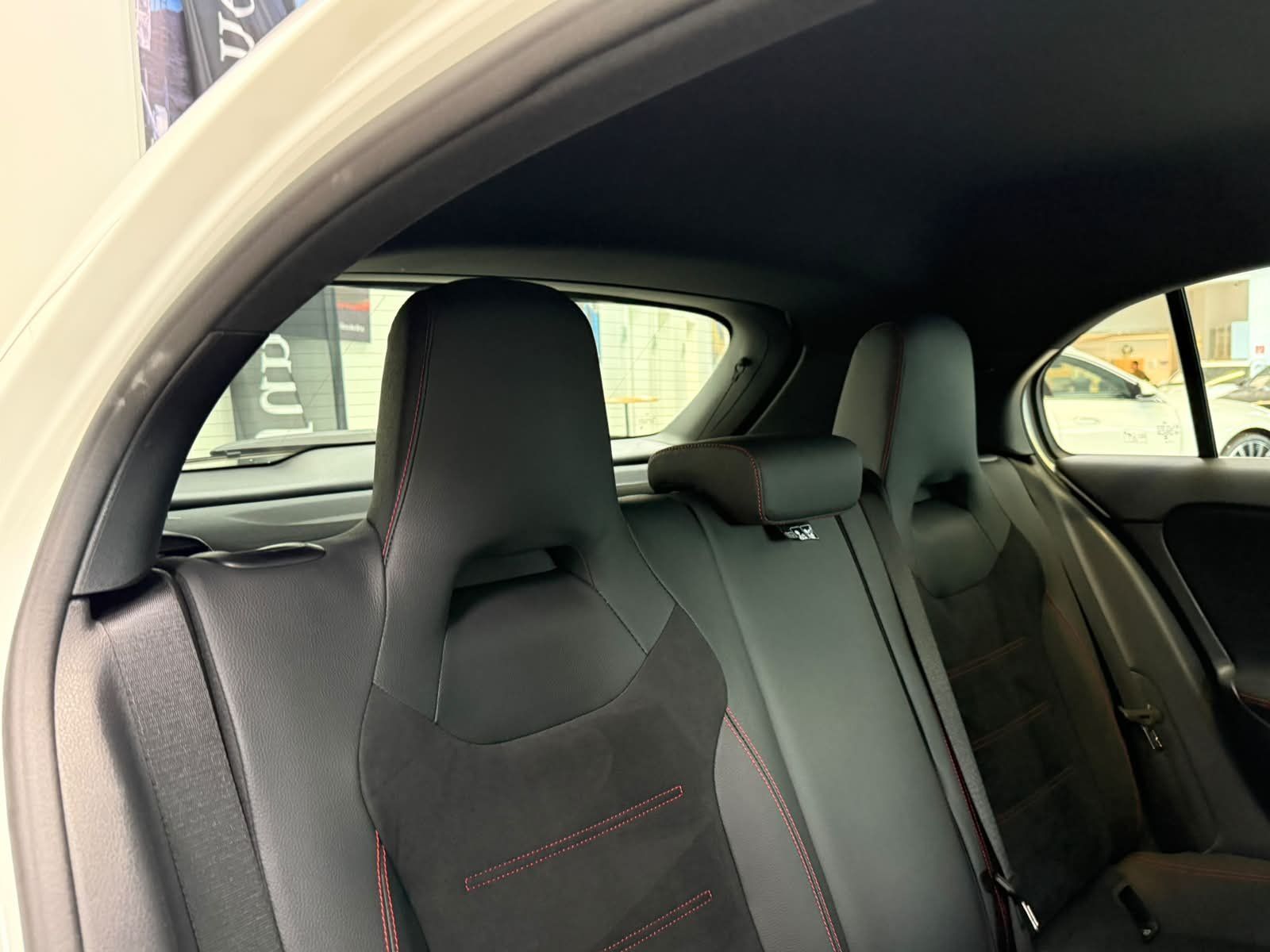 Fahrzeugabbildung Mercedes-Benz A 200 AMG VOLLDIGI+WINTER+LED+NAVIPREMIUM+KAMERA