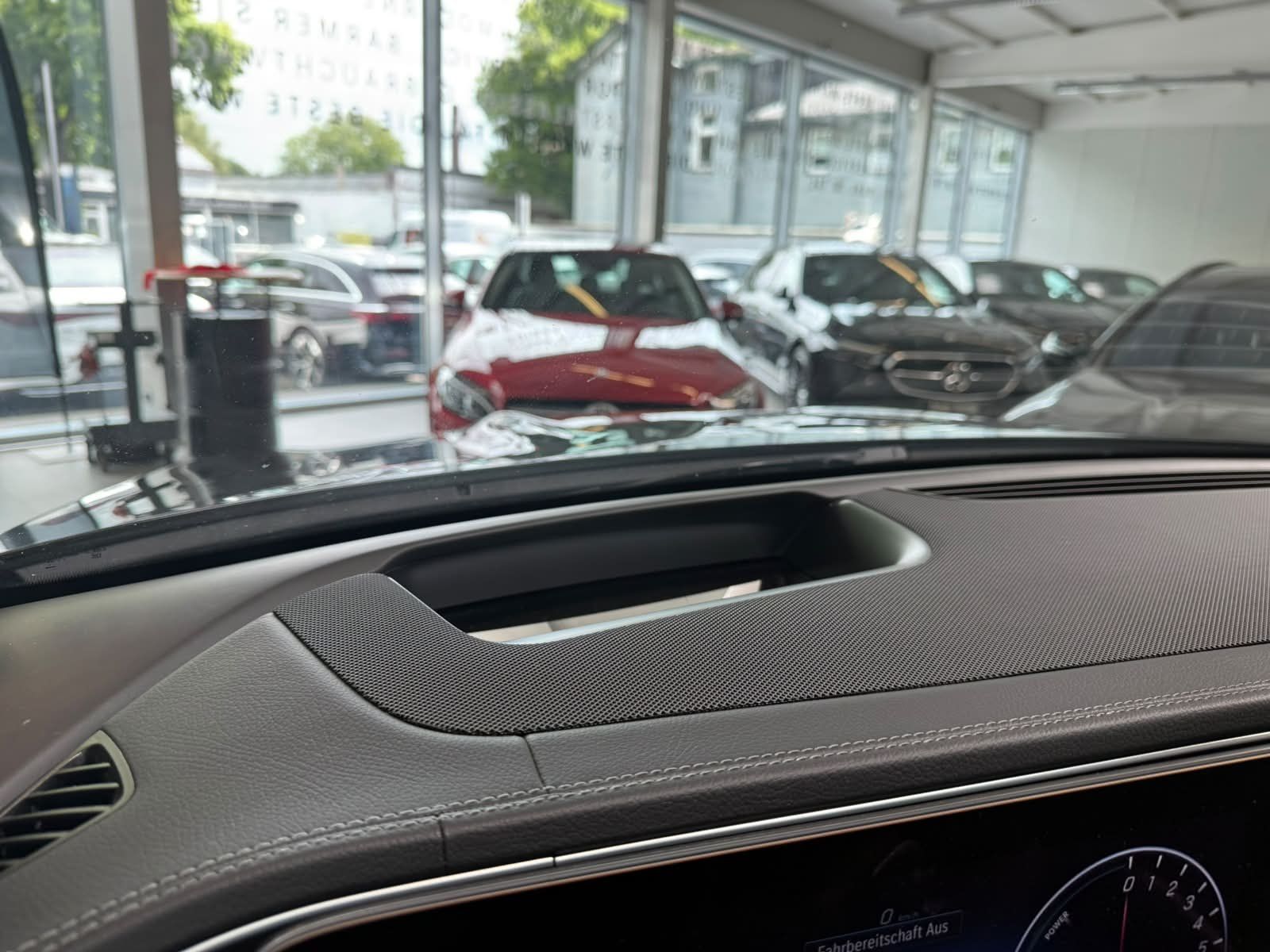 Fahrzeugabbildung Mercedes-Benz GLE 400 e 4M EQ AMG PREMIUM+21"+NIGHT+AIRMATIC