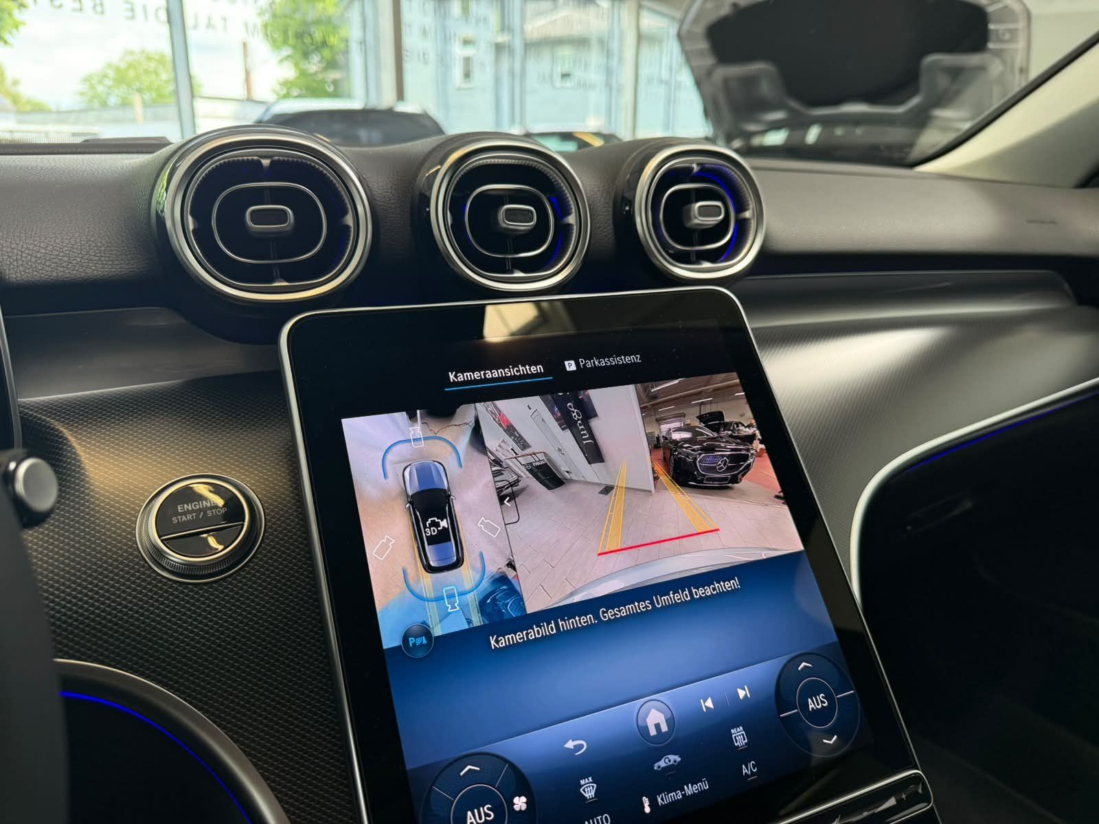 Fahrzeugabbildung Mercedes-Benz C 300 e T AVANTGARDE MEMO+CARPLAY+DISTRO+DIGITAL