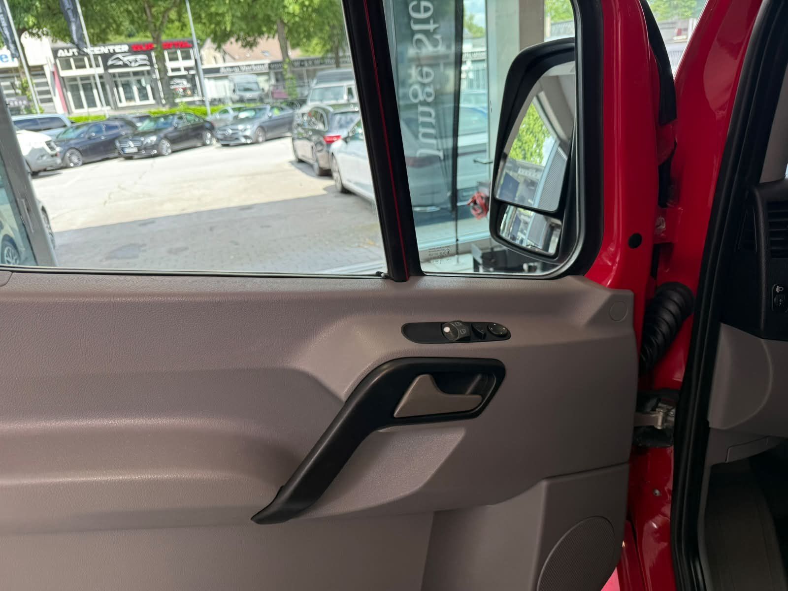 Fahrzeugabbildung Mercedes-Benz Sprinter 216 CDI KA Hoch L2H2 Automatik Klima