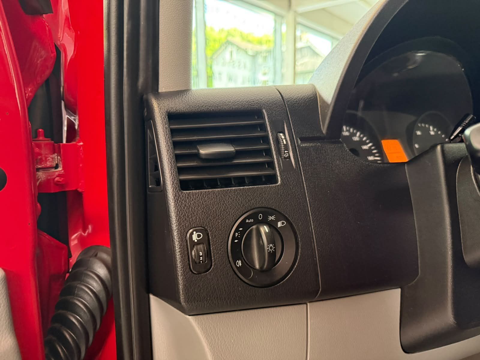 Fahrzeugabbildung Mercedes-Benz Sprinter 216 CDI KA Hoch L2H2 Automatik Klima