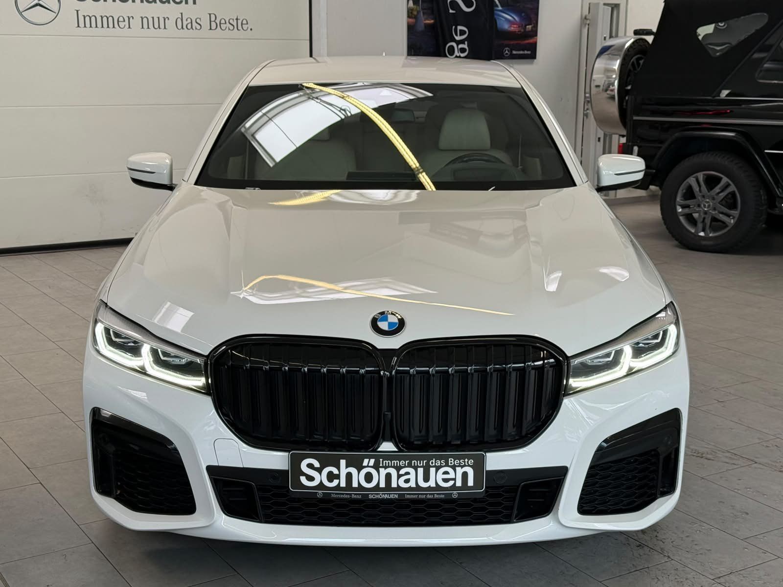 Fahrzeugabbildung BMW 730 d M Sport LUFTFEDER+HUD+MEMORY+EDW+FAS+20"