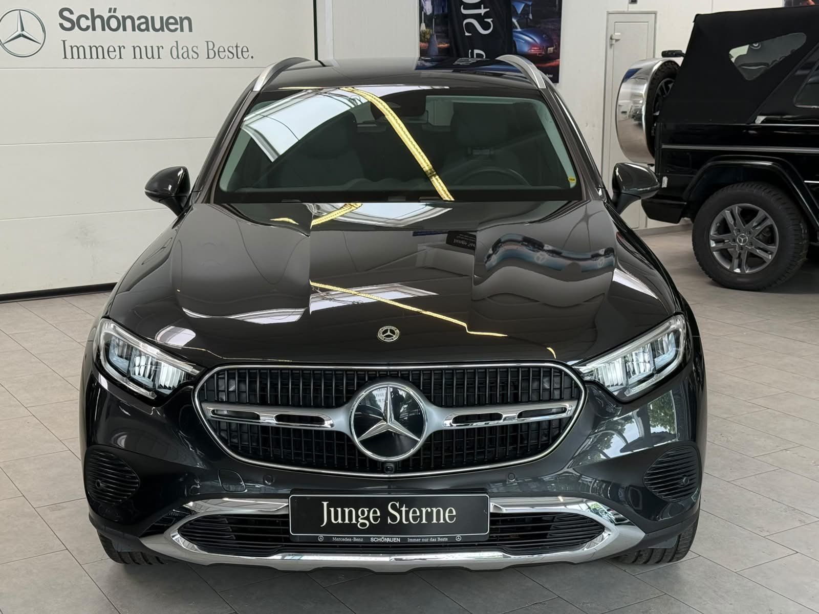 Fahrzeugabbildung Mercedes-Benz GLC 220 d 4M AVANTGARDE ADV. AHK+KEYLESS+DISTR