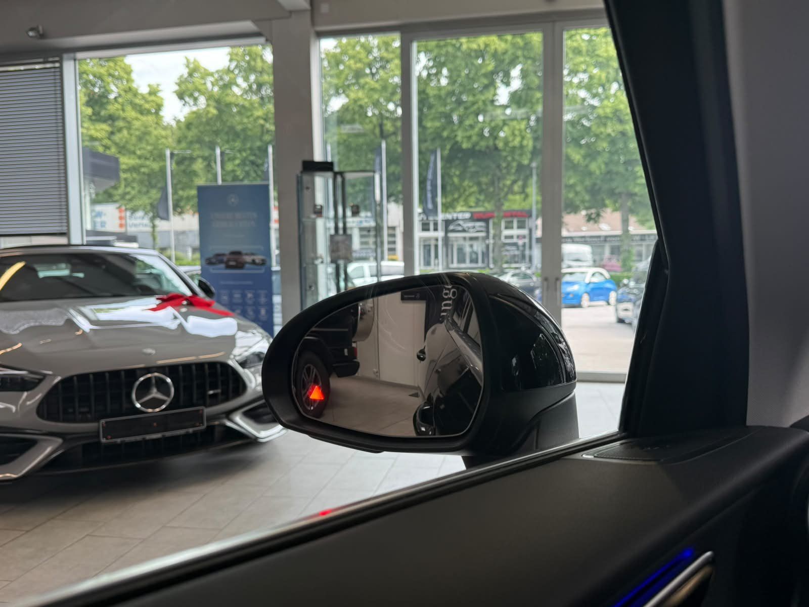 Fahrzeugabbildung Mercedes-Benz GLC 220 d 4M AVANTGARDE ADV. AHK+KEYLESS+DISTR