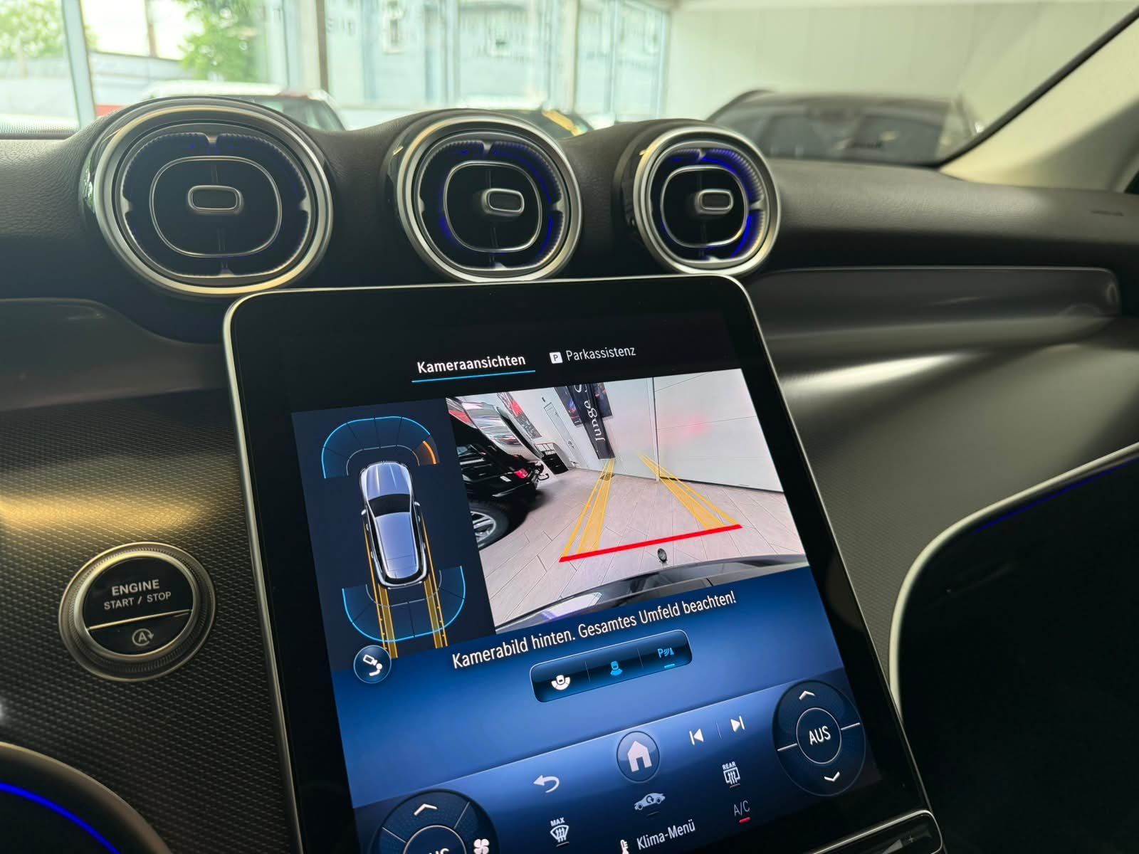 Fahrzeugabbildung Mercedes-Benz GLC 220 d 4M AVANTGARDE ADV. AHK+KEYLESS+DISTR