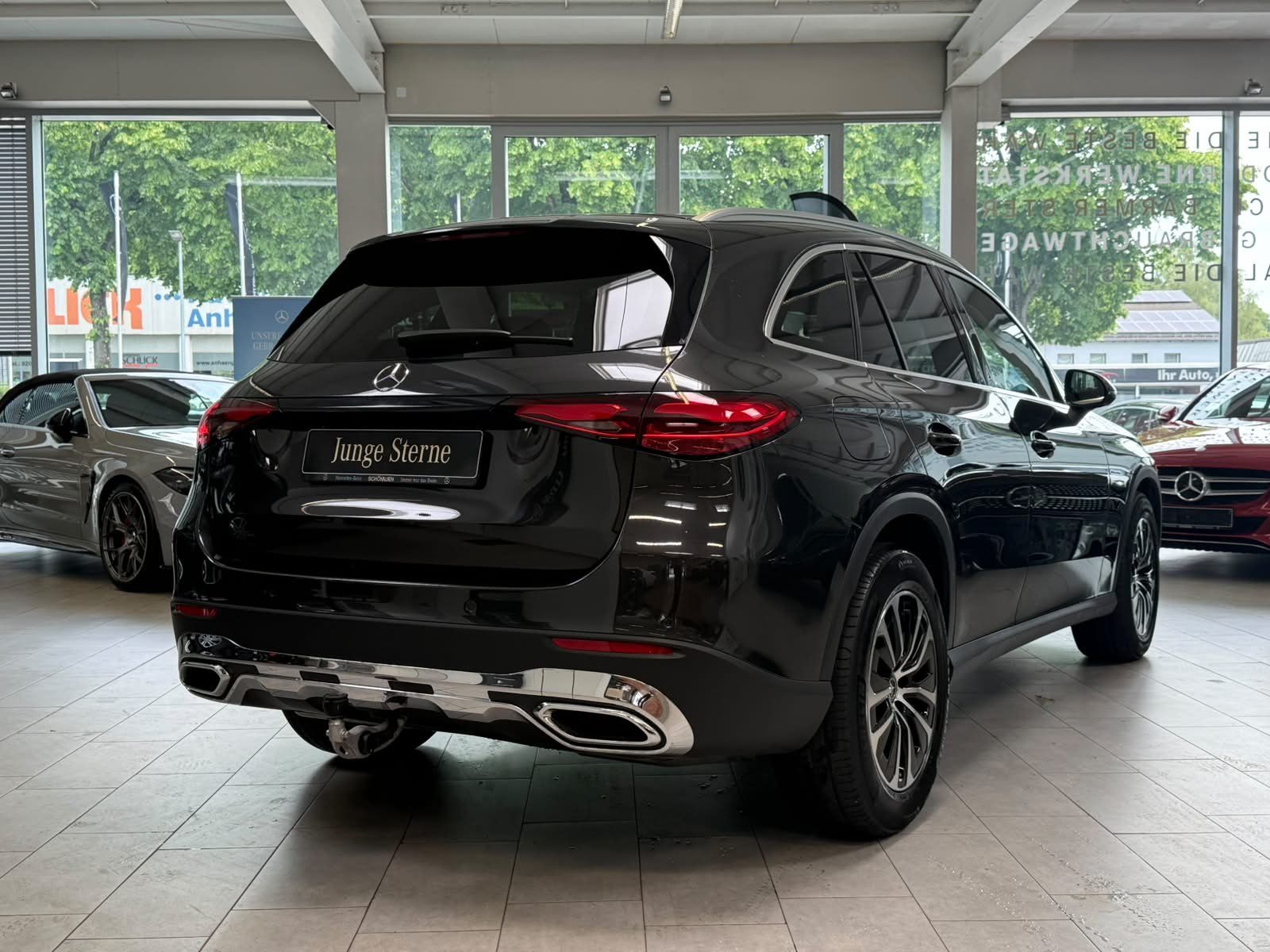 Fahrzeugabbildung Mercedes-Benz GLC 220 d 4M AVANTGARDE ADV. AHK+KEYLESS+DISTR