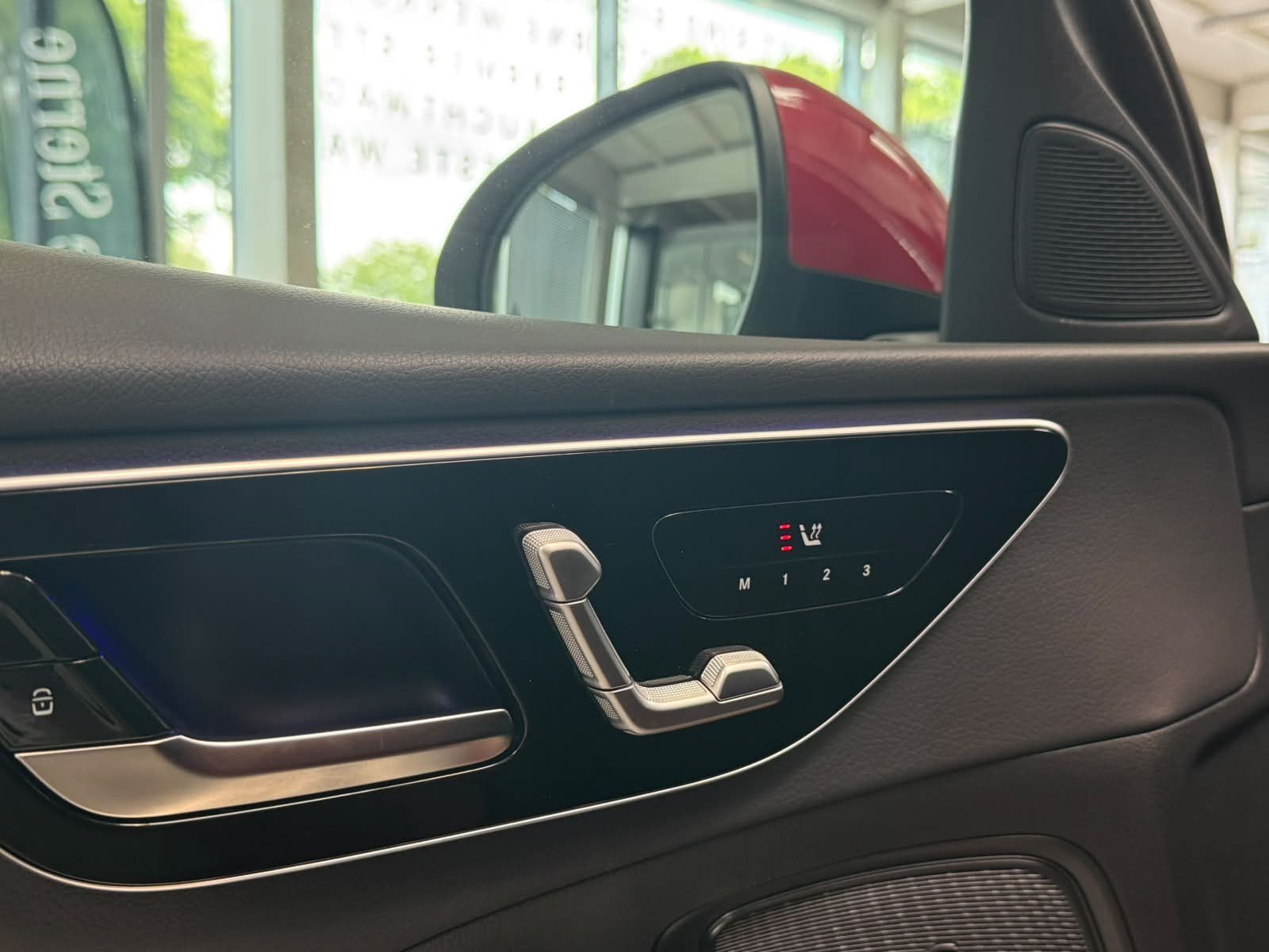 Fahrzeugabbildung Mercedes-Benz C 200 d T AVANTGARDE ADV.PLUS+MEMORY+TOTW+AMBI