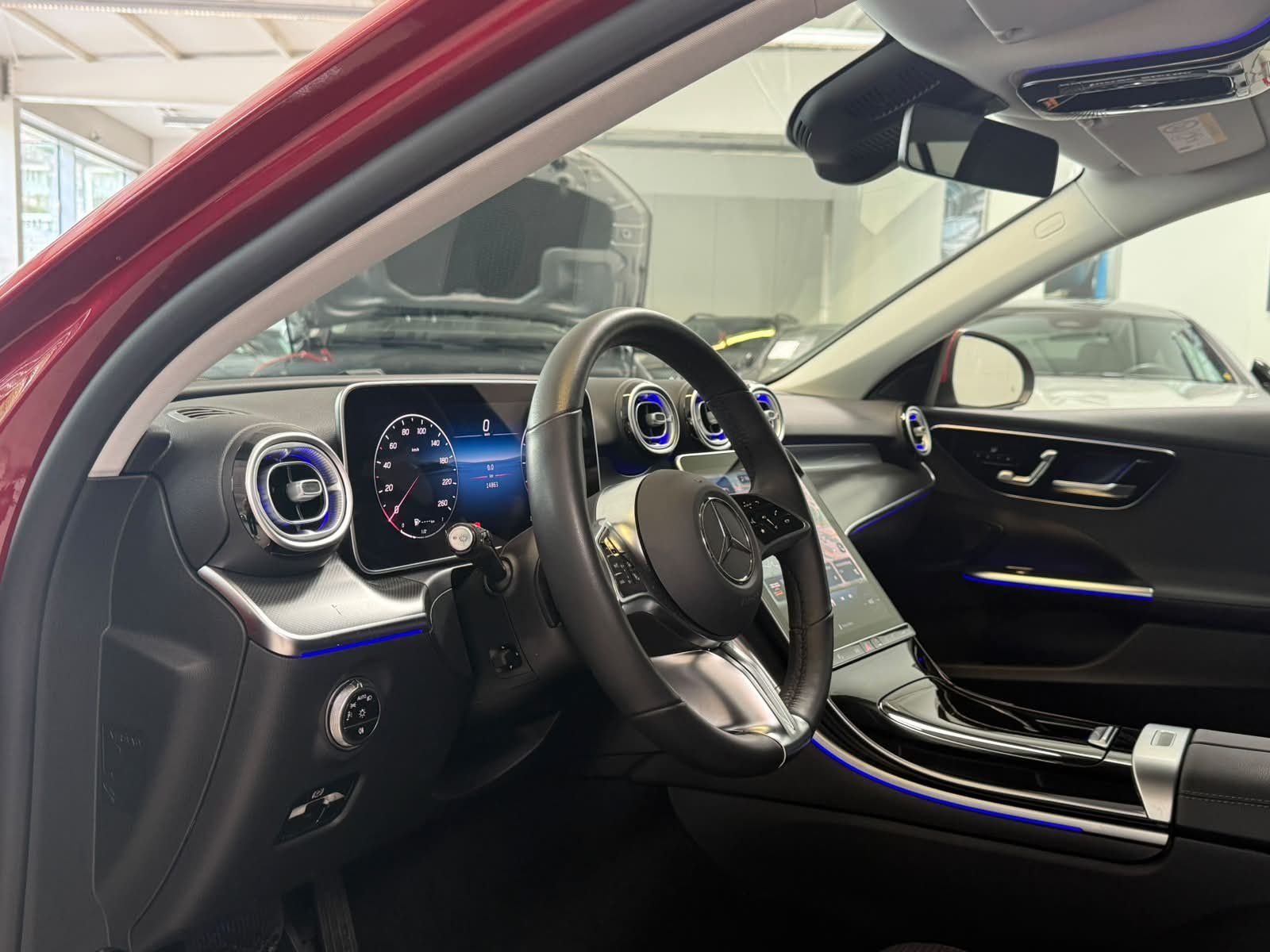 Fahrzeugabbildung Mercedes-Benz C 200 d T AVANTGARDE ADV.PLUS+MEMORY+TOTW+AMBI