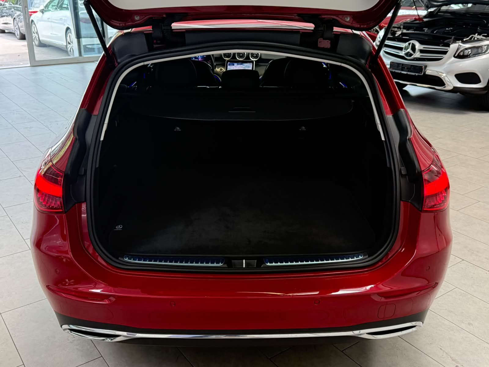Fahrzeugabbildung Mercedes-Benz C 200 d T AVANTGARDE ADV.PLUS+MEMORY+TOTW+AMBI