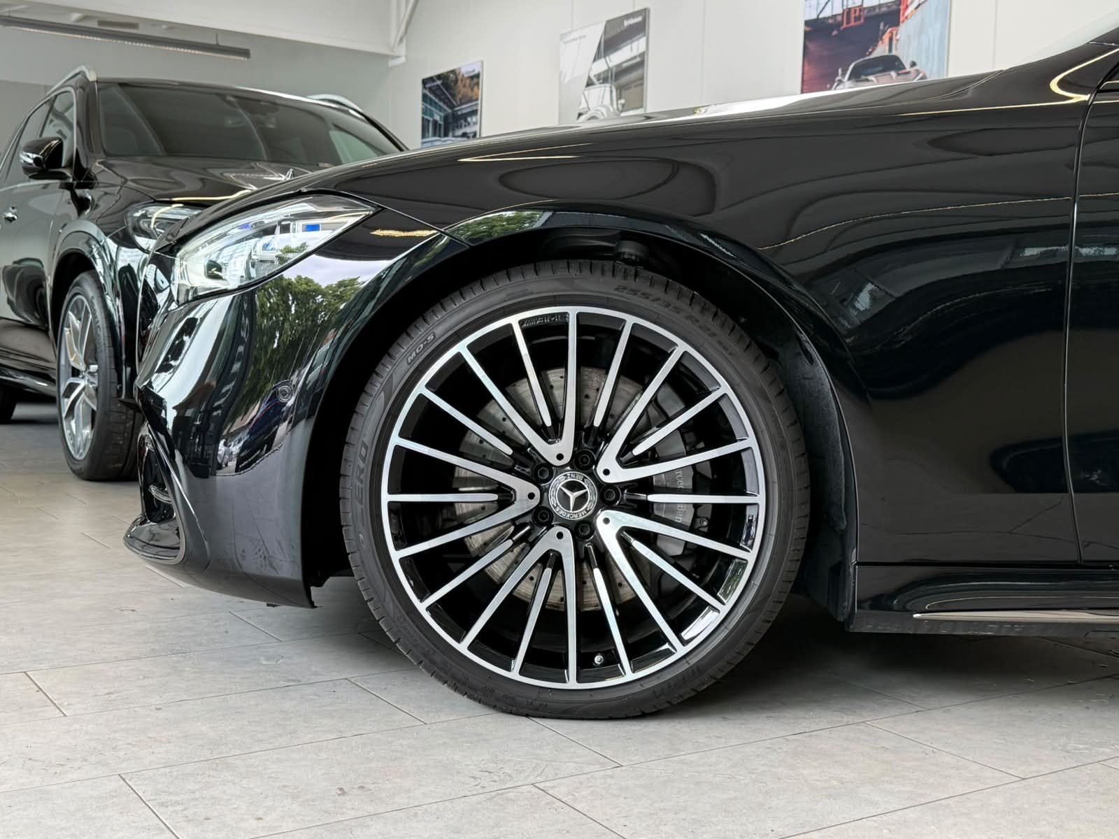 Fahrzeugabbildung Mercedes-Benz S 580 4M Lang AMG+EXECUTIVE+FONDENT+4xMASSAG+HAL