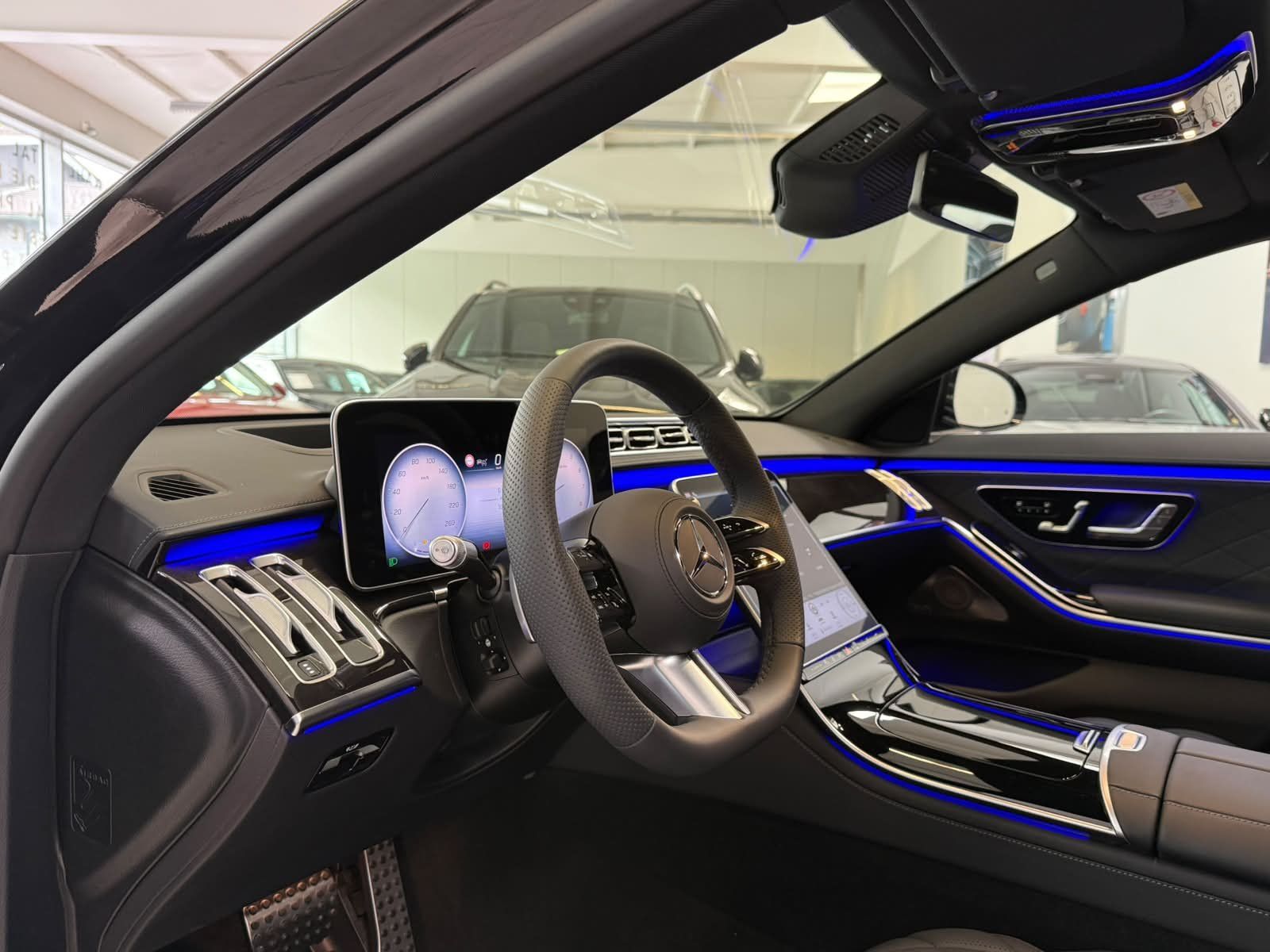 Fahrzeugabbildung Mercedes-Benz S 580 4M Lang AMG+EXECUTIVE+FONDENT+4xMASSAG+HAL