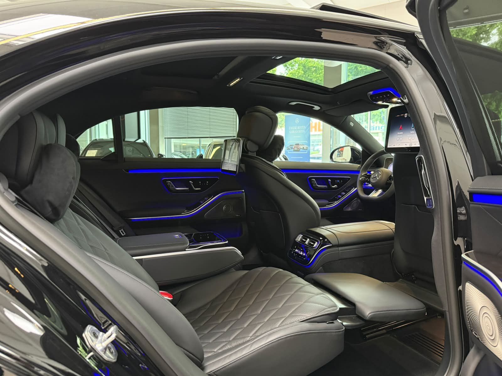 Fahrzeugabbildung Mercedes-Benz S 580 4M Lang AMG+EXECUTIVE+FONDENT+4xMASSAG+HAL