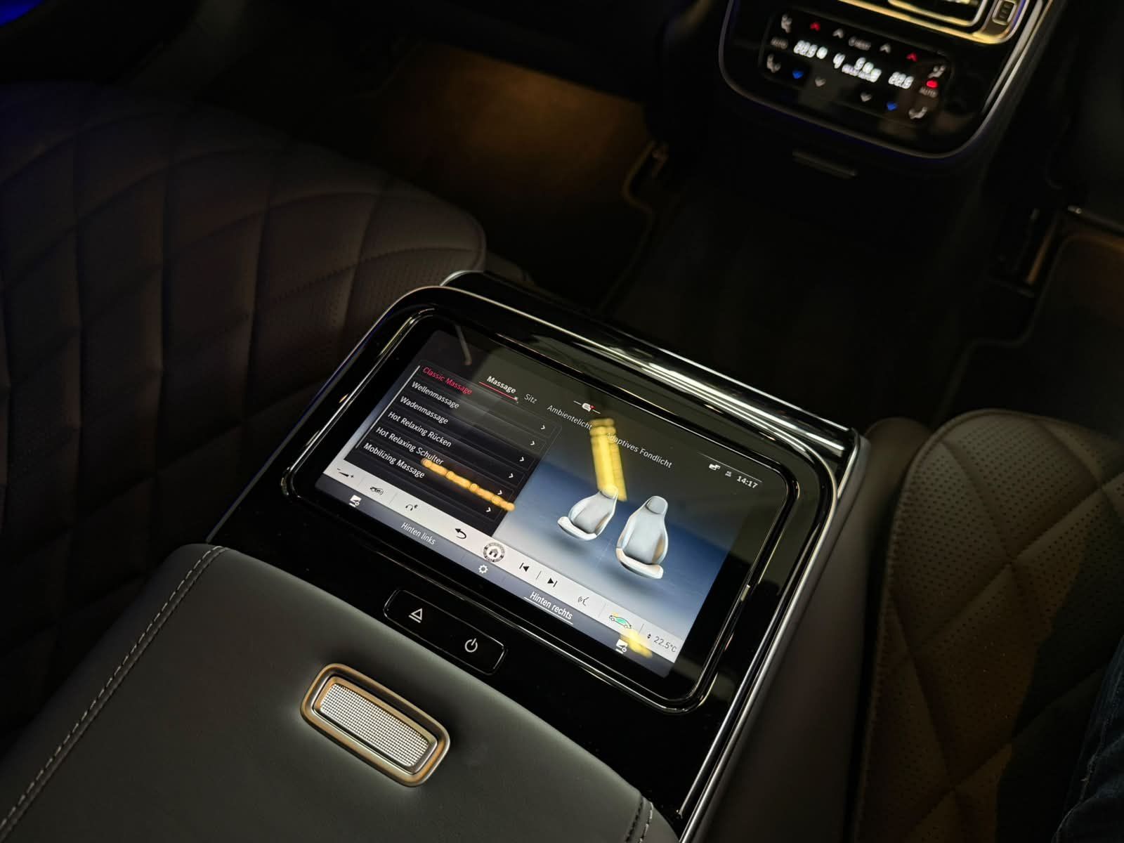 Fahrzeugabbildung Mercedes-Benz S 580 4M Lang AMG+EXECUTIVE+FONDENT+4xMASSAG+HAL