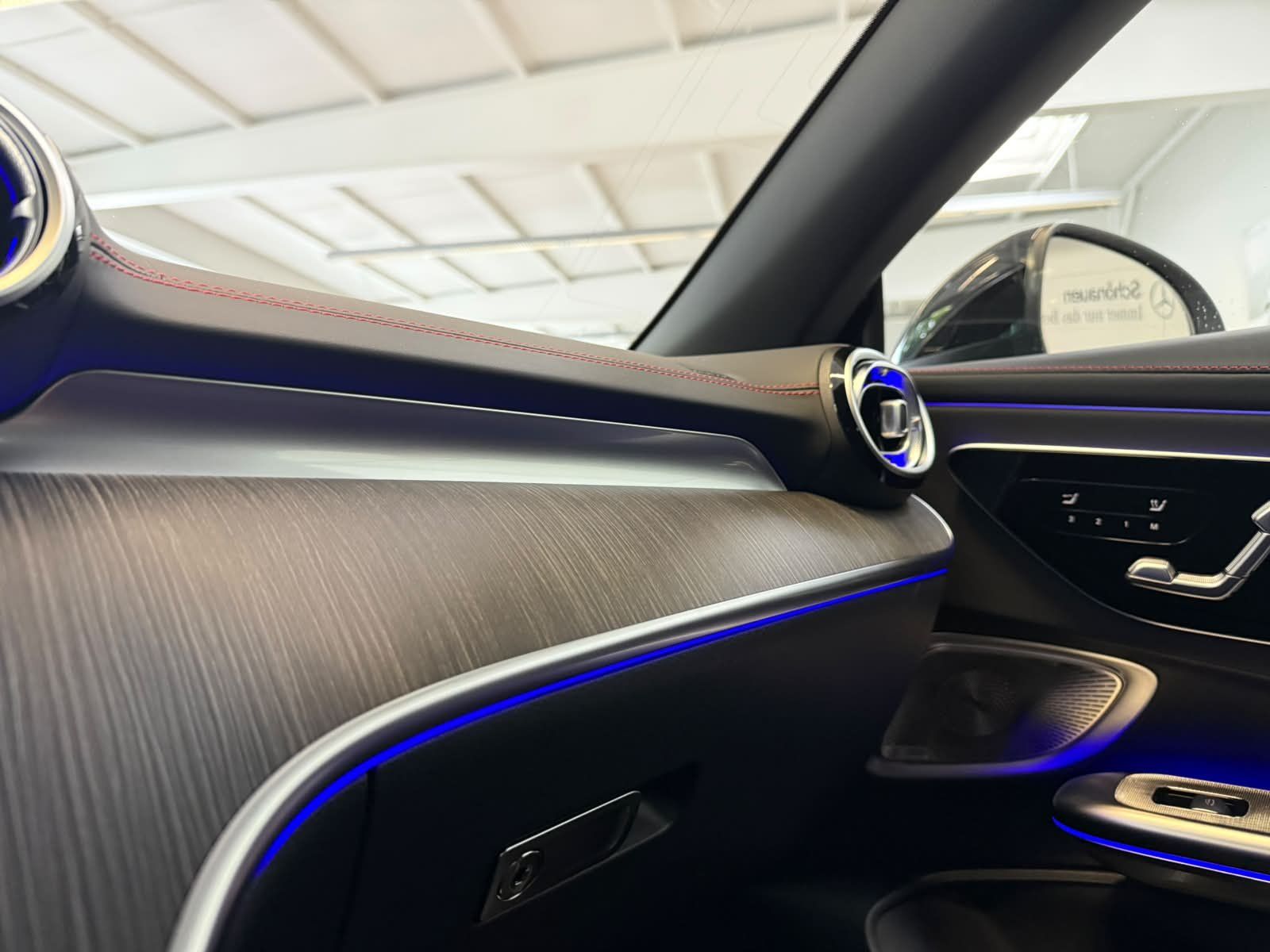 Fahrzeugabbildung Mercedes-Benz CLE 534M+Cabrio PERF.SITZ+DYN.PLUS+DLIGHT+BURM3D