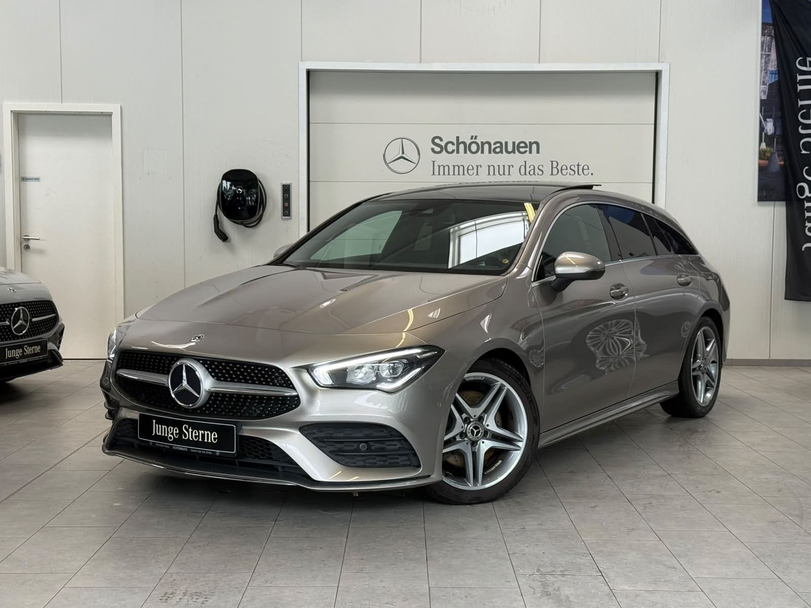 Mercedes-Benz CLA 200 SB AMG+PANO+ALLWETTER+TEMPOMAT+AMBI+TOTW