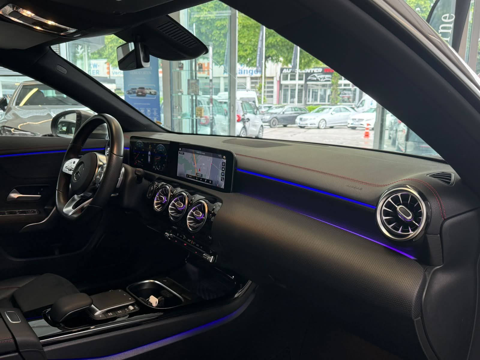Fahrzeugabbildung Mercedes-Benz CLA 200 SB AMG+PANO+ALLWETTER+TEMPOMAT+AMBI+TOTW