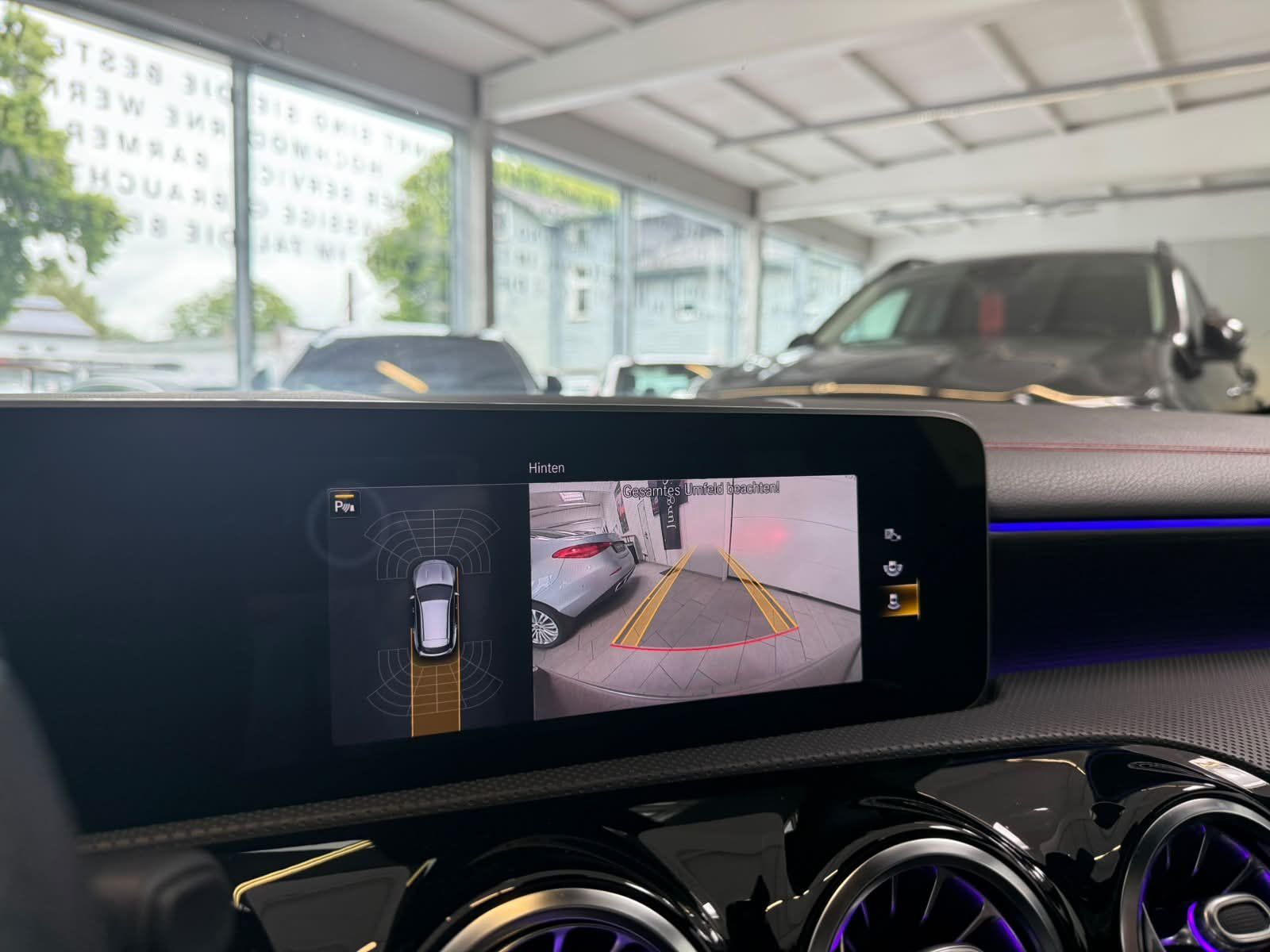 Fahrzeugabbildung Mercedes-Benz CLA 200 SB AMG+PANO+ALLWETTER+TEMPOMAT+AMBI+TOTW