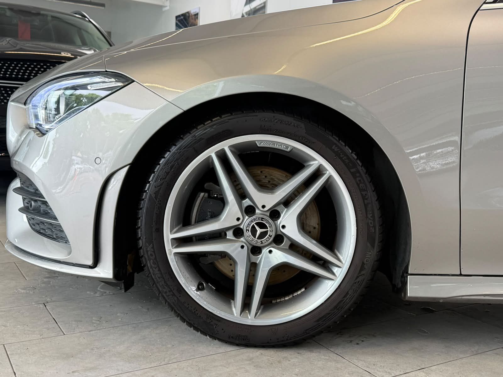 Fahrzeugabbildung Mercedes-Benz CLA 200 SB AMG+PANO+ALLWETTER+TEMPOMAT+AMBI+TOTW