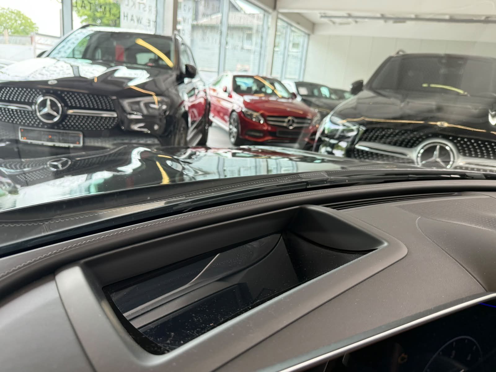 Fahrzeugabbildung Mercedes-Benz CLE 220 d Coupé AMG PREM.PLUS+DLIGHT+BURM3D+PANO