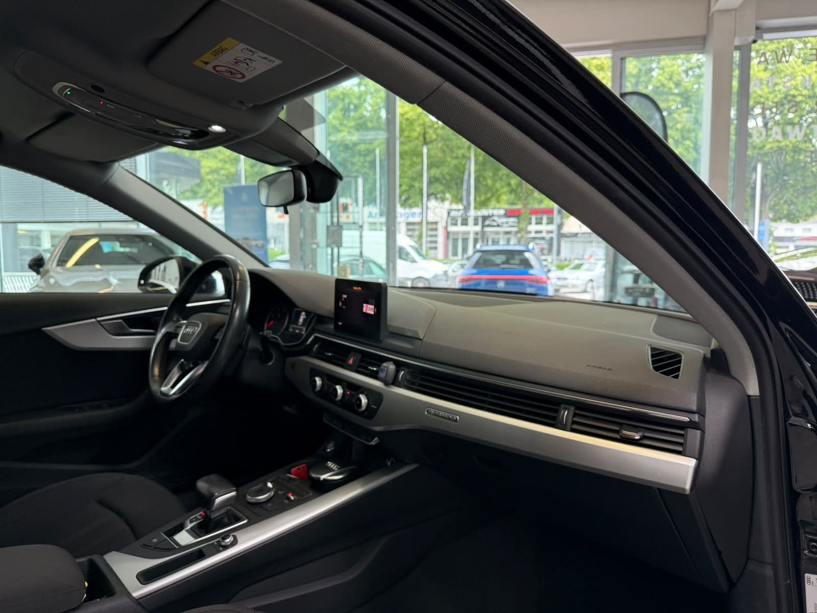 Fahrzeugabbildung Audi A4 allroad quattro / Verkauf nur an Gewerbe!