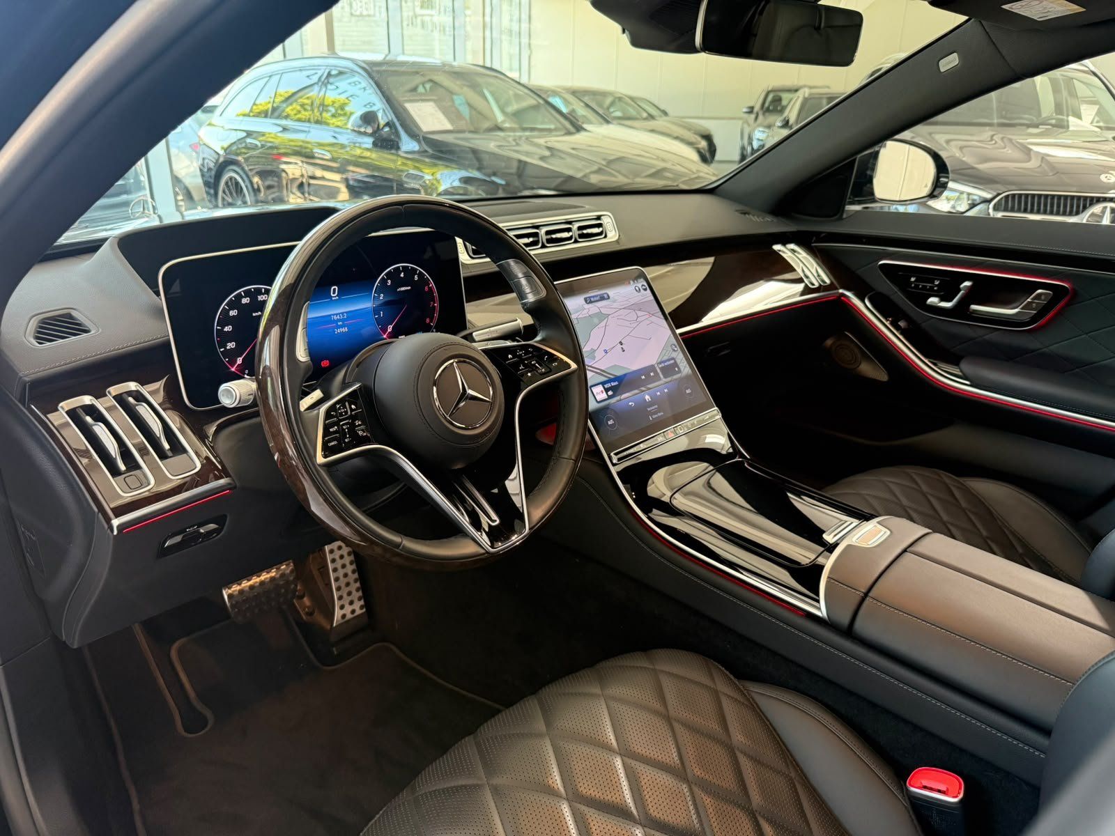 Fahrzeugabbildung Mercedes-Benz S 450 4M L AMG DRIVEPILOT+EXECUTIVE+AIRMATIC+HUD