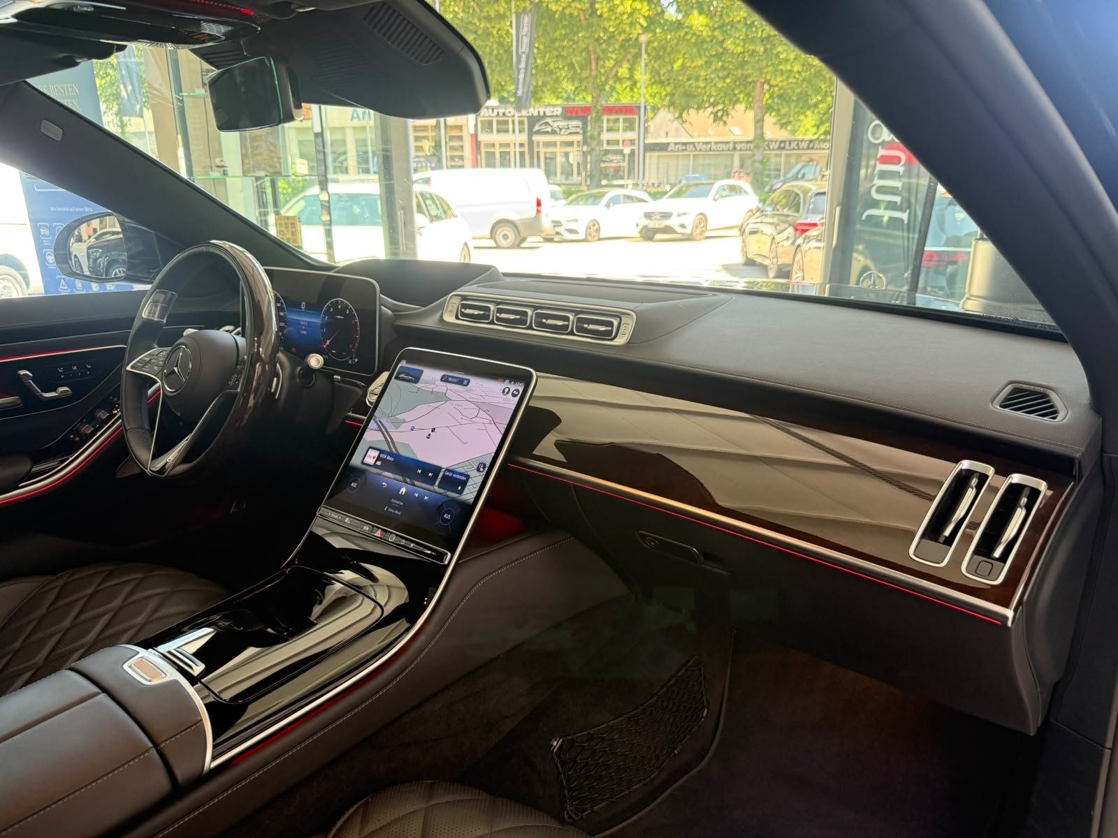 Fahrzeugabbildung Mercedes-Benz S 450 4M L AMG DRIVEPILOT+EXECUTIVE+AIRMATIC+HUD