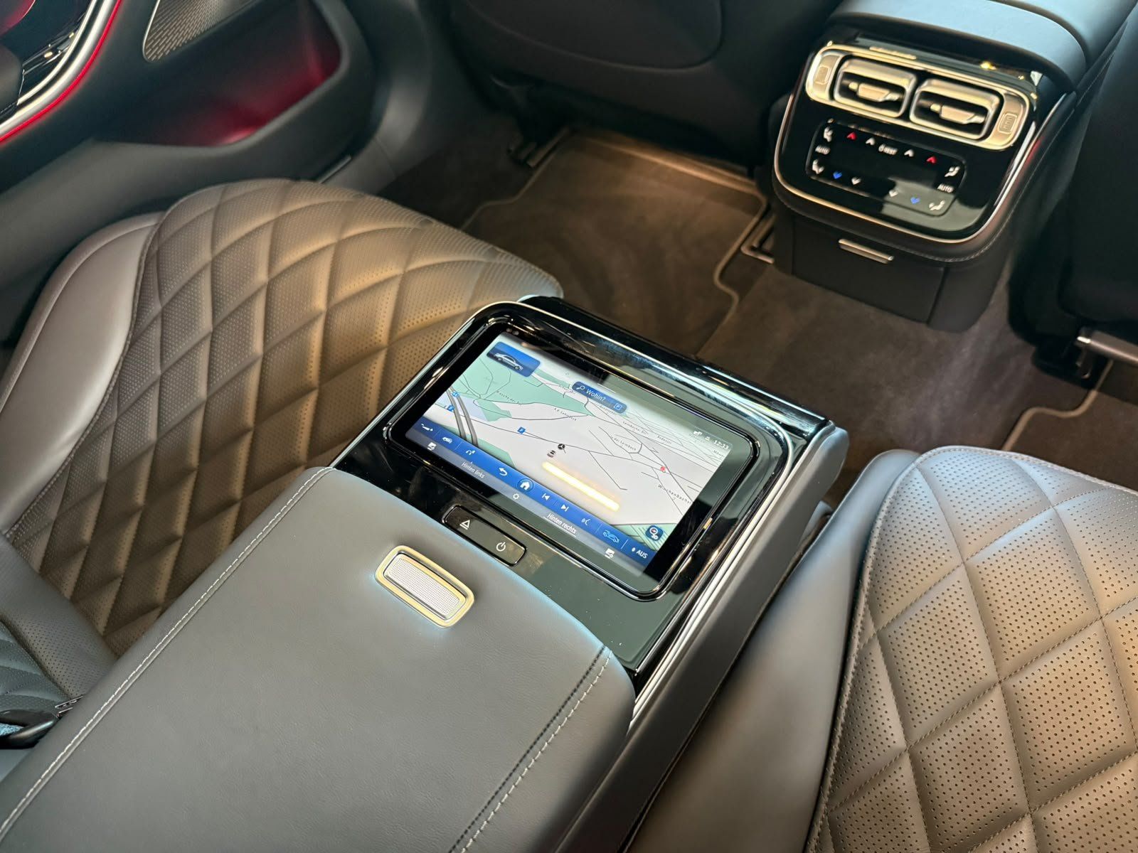 Fahrzeugabbildung Mercedes-Benz S 450 4M L AMG DRIVEPILOT+EXECUTIVE+AIRMATIC+HUD
